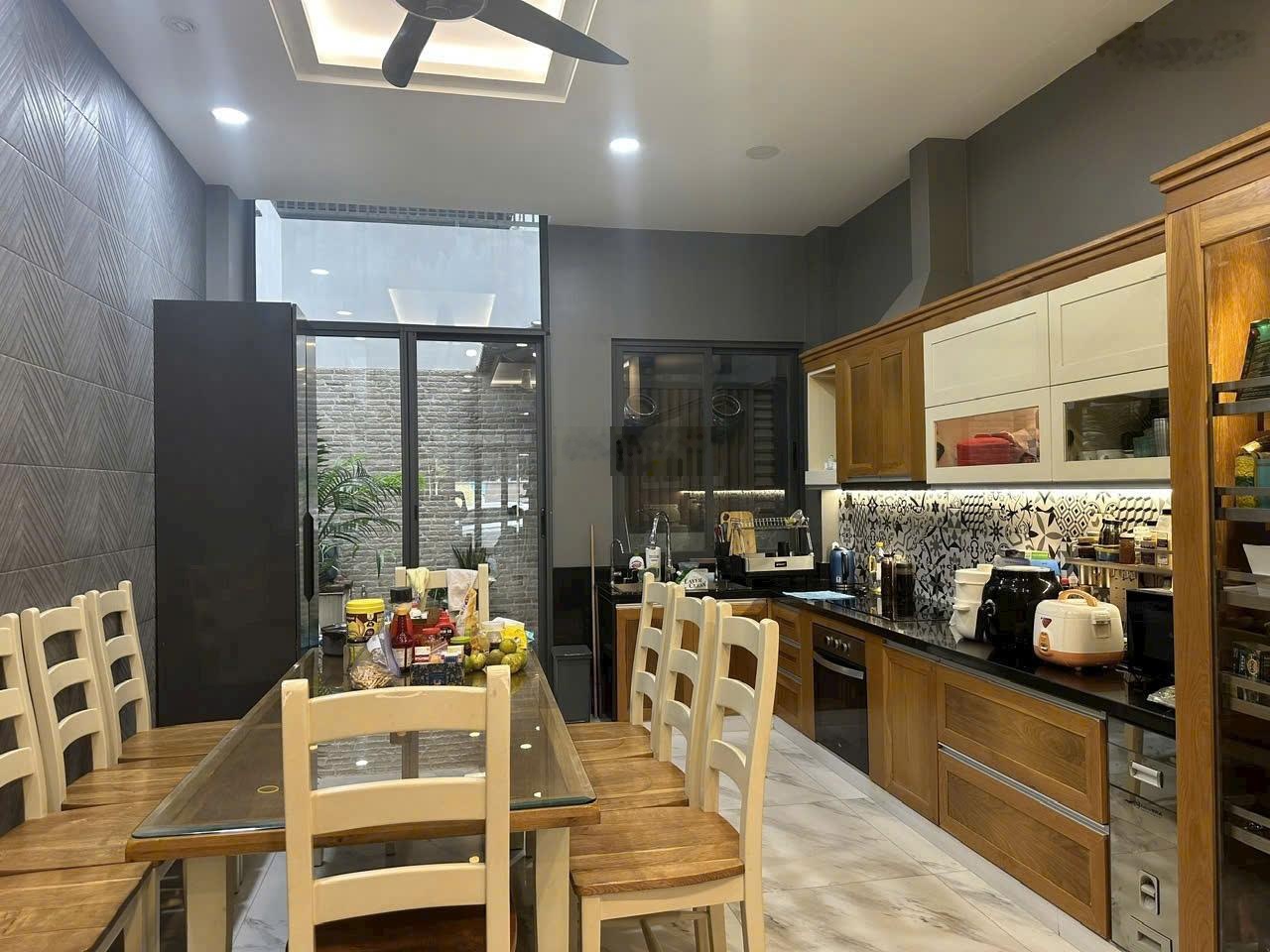 Hailongreal: Nhà đường Số 3, giá: 13,8tỷ, DT:4x18m, 4 tầng, Phạm Hữu Lầu, Quận 7, giáp Phú Mỹ Hưng