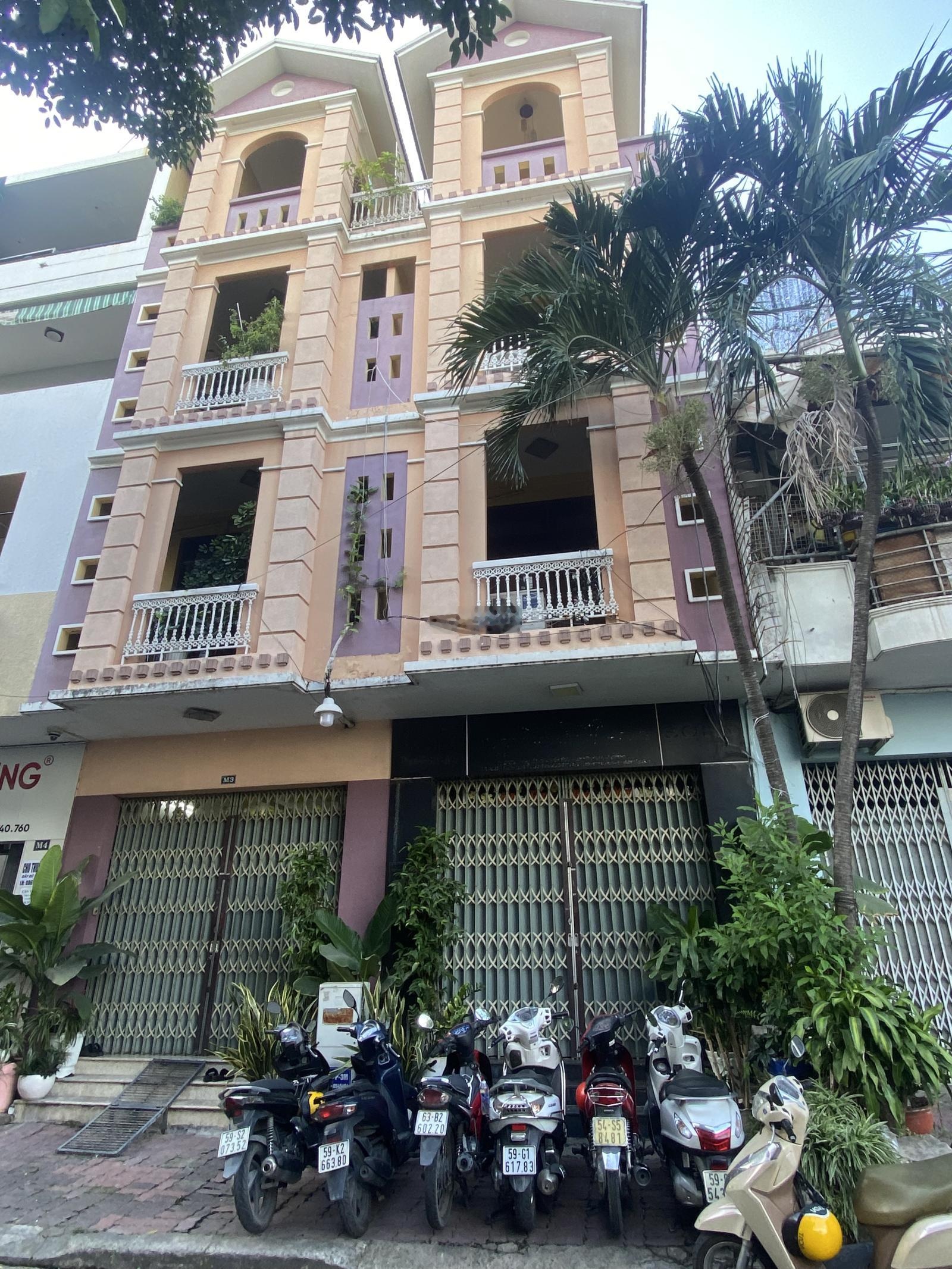 Mặt tiền khu Miếu Nổi - Bình Thạnh, 4 tầng, giao nhau với Phan Xích Long, ngang 4 dài 15m