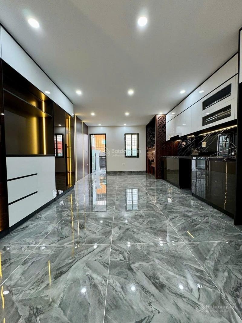 Bán nhà Đền Lừ, ô tô tránh, kinh doanh, ngõ thông, 7 tầng thang máy, 55m2, chỉ 1x tỷ