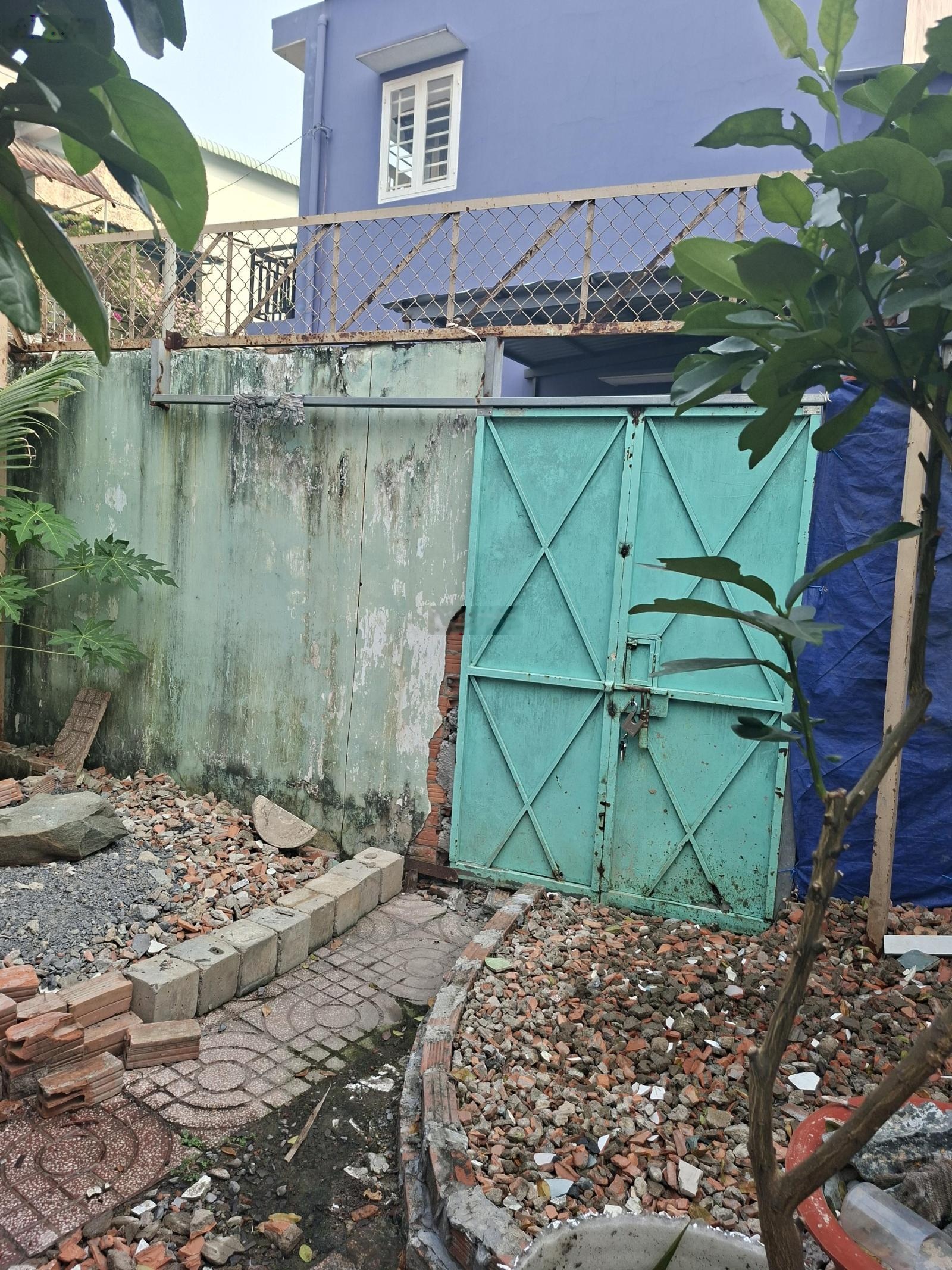 Đất mặt tiền hẻm chính 1886 Huỳnh Tấn Phát, thị trấn Nhà Bè, 5x20=100m2 giá 5.5 tỷ