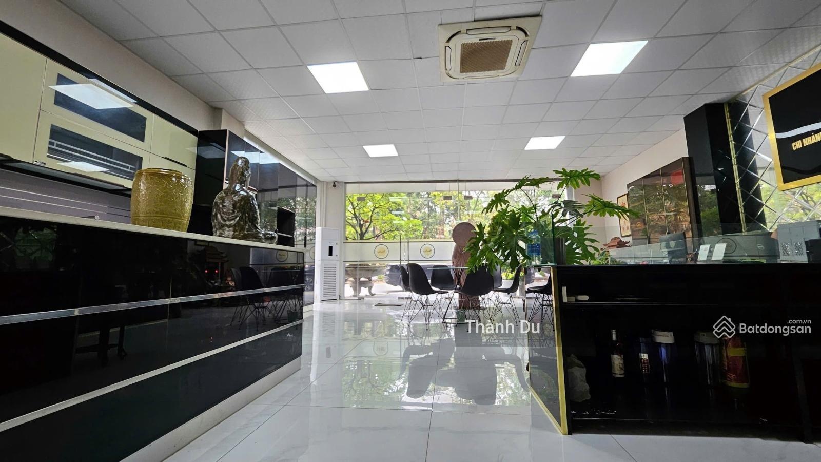 Cho thuê toà nhà văn phòng, phòng khám, ngân hàng Văn Giang, Hưng Yên 120m2 x 7T thang máy