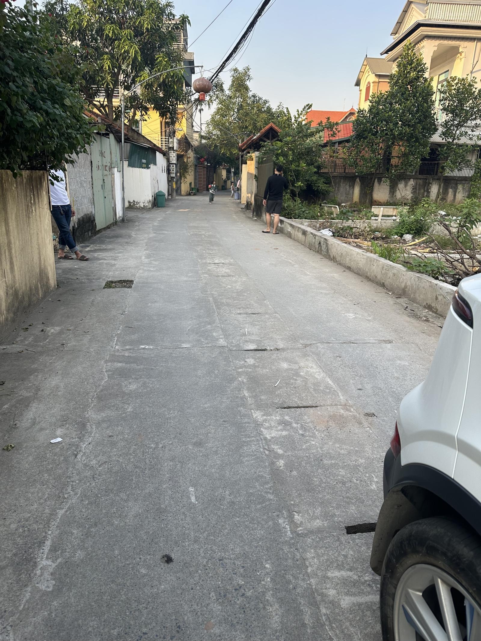 Lô góc đường thông 4m gần thành phố ven sông cầu mễ sở