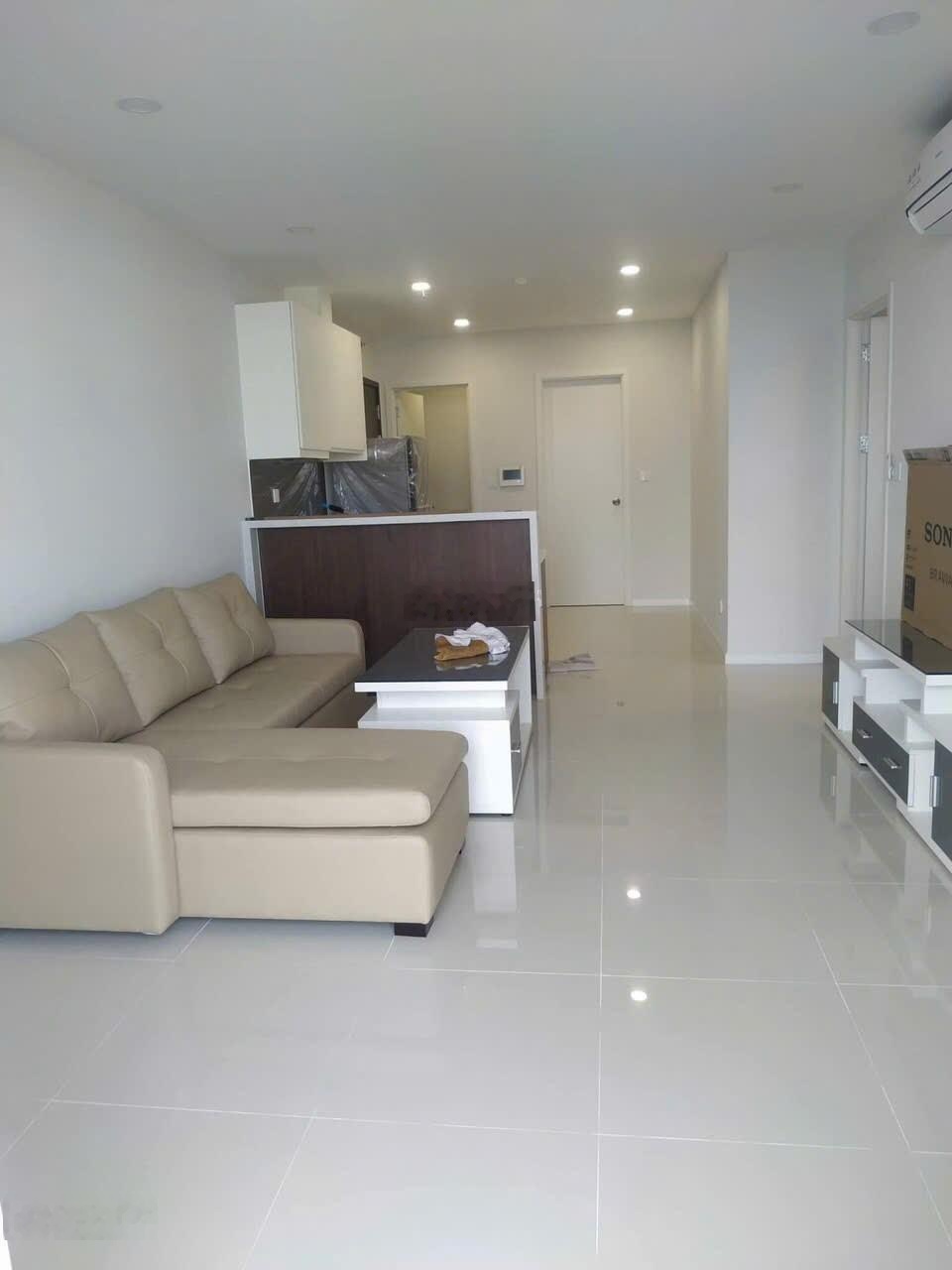 Cần bán gấp căn hộ LaKai, Quận 5, DT 86m2, 2 phòng ngủ, view thoáng mát, có sân vườn giá 4.4 tỷ