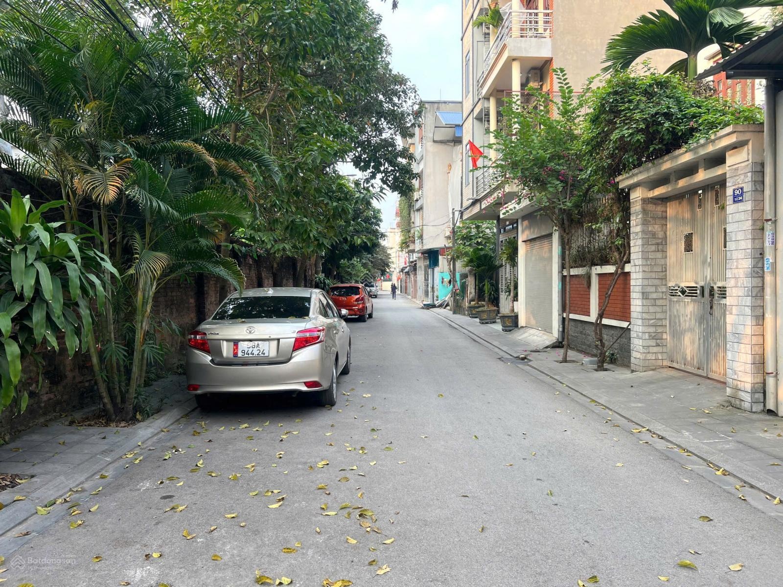 Trục Chính tổ 24 Đông Anh, 2 xe tránh, 69m2, giá ngộp cực rẻ, đối diện HappyLand