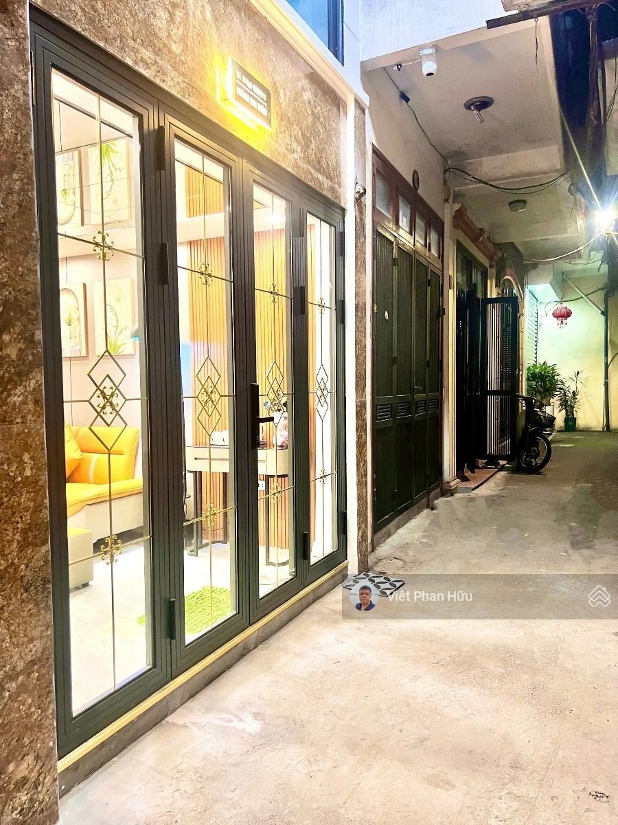 Chỉ hơn 9 tỷ sở hữu nhà đẹp đón tết Hoàng Hoa Thám 36m2 * 5 tầng thang máy, full nội thất về ở ngay