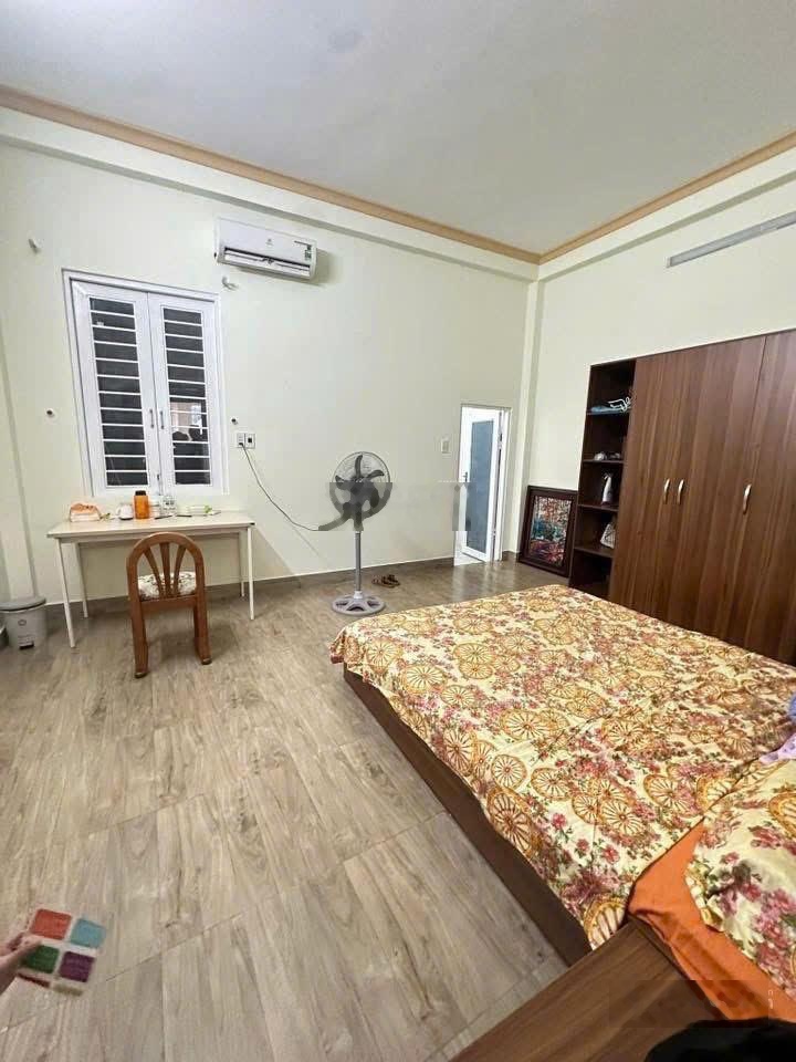 Chủ gửi Bán nhà đường xe hơi Kết cấu 1 lửng 2 lầu 4pn 3wc LH 0901392652