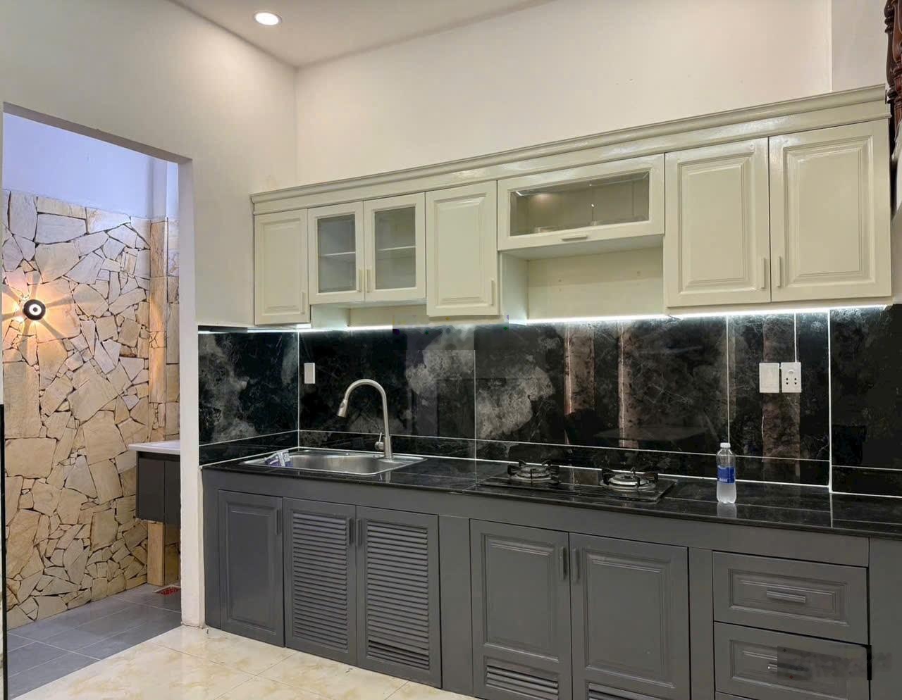 Bán nhà riêng tại Thạnh Lộc 27, 4,5 tỷ, 56 m2, view đẹp, nhiều tiện ích