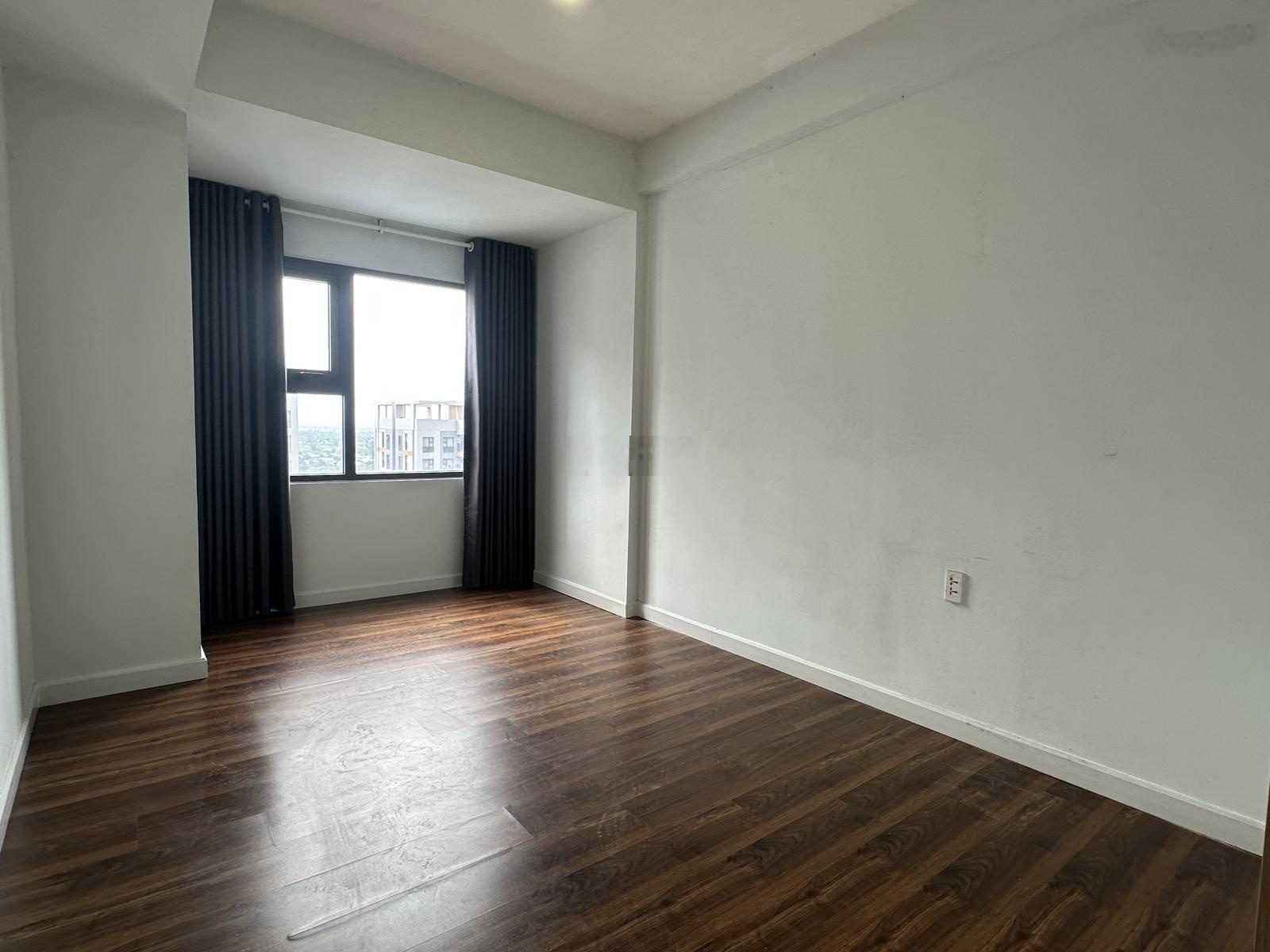 Cần bán gấp căn hộ -lovera vista bình chánh - sổ hồng sẵn -vay bank được .