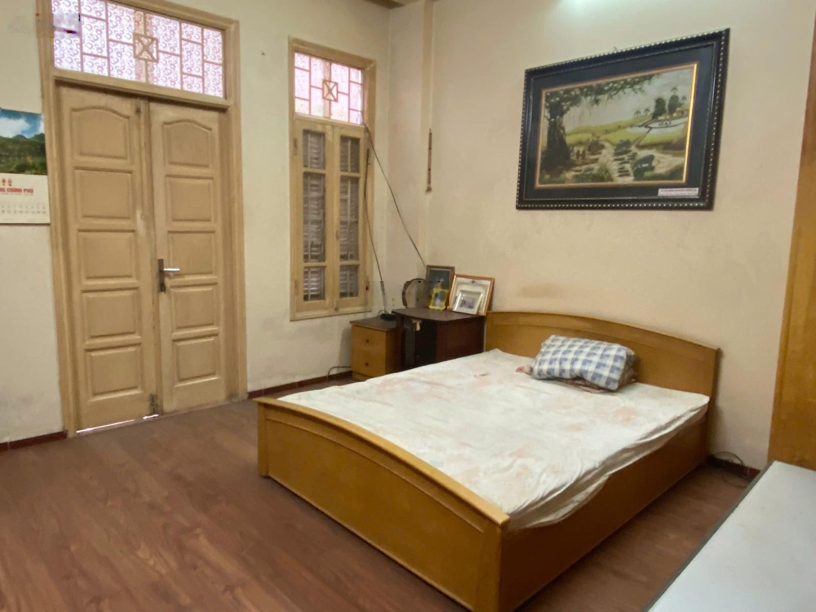 Khu Vũ Ngọc Phan-Láng Hạ hiếm có 70m2x4T ngõ xe ba gác nhà đủ nột thất, sân để 5 xe máy 22tr có TL