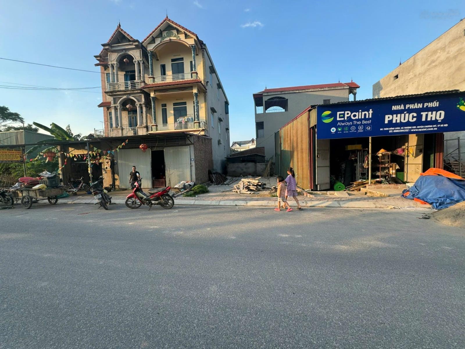 Bán mảnh đất trục liên xã kinh doanh sầm uất tại xã Thượng Vực. Diện tích 51,7m2. LH 0876882626