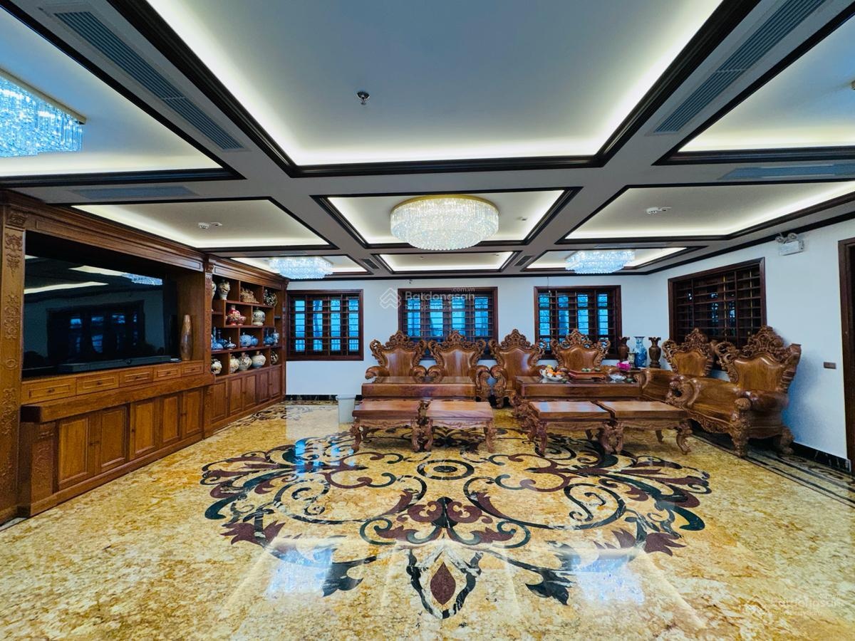 Bán nhà mặt Phố Nguyễn Hoàng 80m 9 tầng thang máy , đường 40m giá 54 tỷ