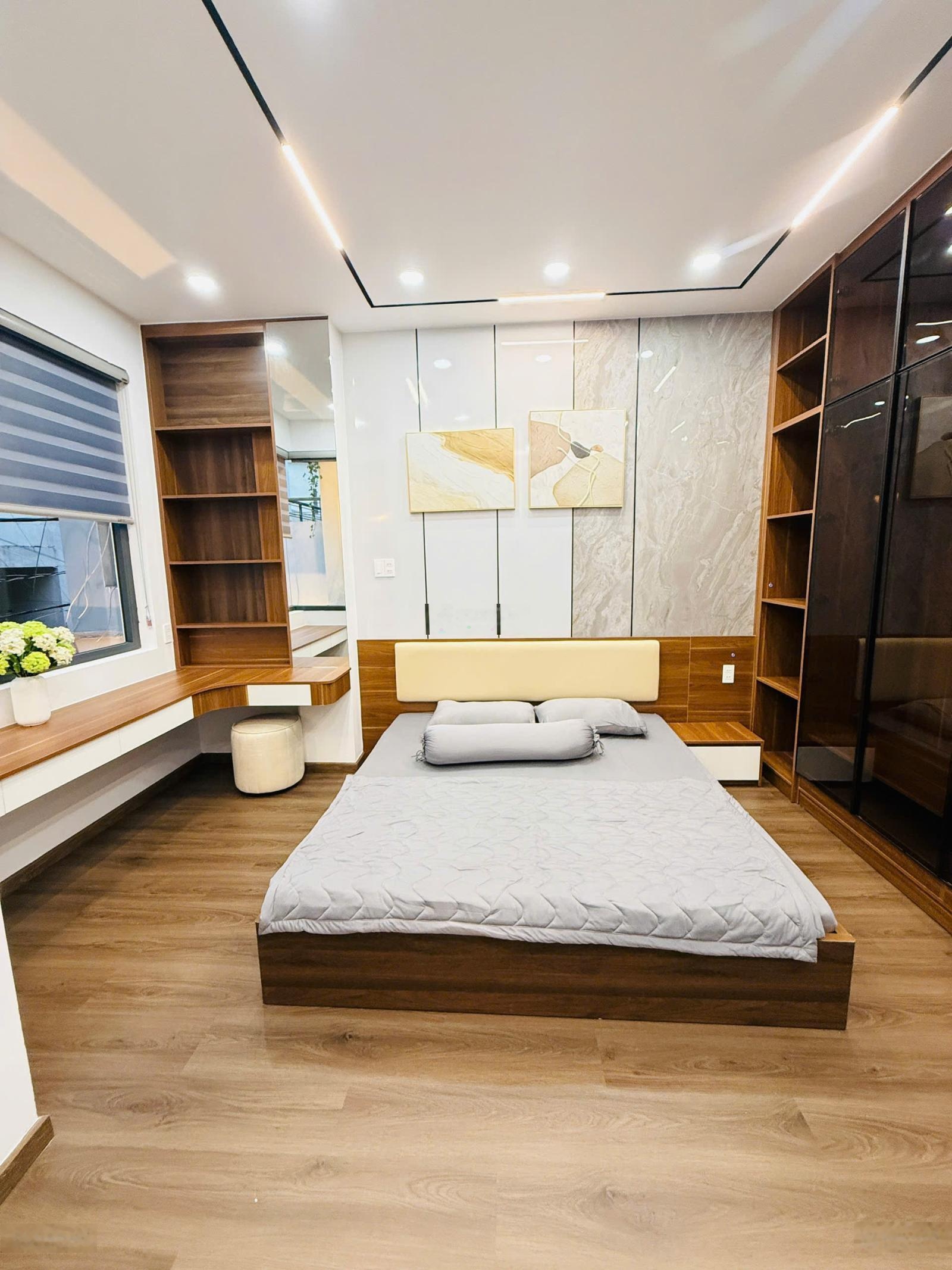 Hẻm xe hơi Thành Thái, Quận 10, TP.HCM, 9,9 tỷ, 45,9 m2 với view đẹp chỉ với