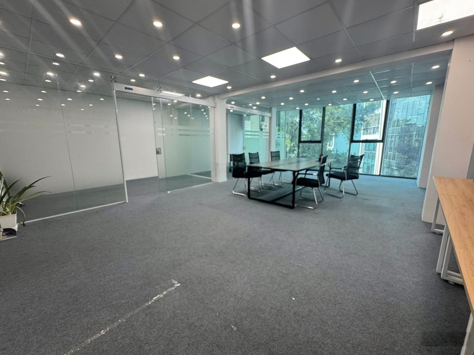 CHÍNH CHỦ CHO THUÊ VĂN PHÒNG TẠI NGÕ 1 TRUNG VĂN Diện tích : 120m2 Giá thuê : 17.5 triệu