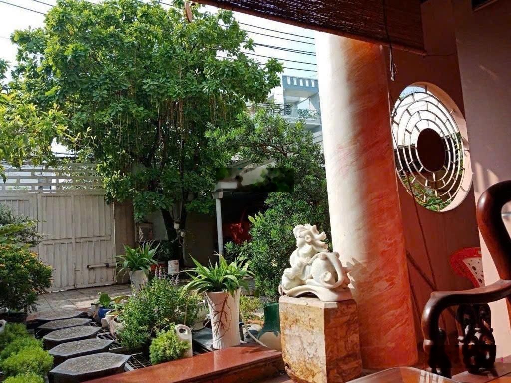 BIỆT THỰ MẶT TIỀN đường THẠNH LỘC 16, phường THẠNH LỘC, Q12, dt 282m2 (8,2x30) đường 12m Giá 21.5Tỷ