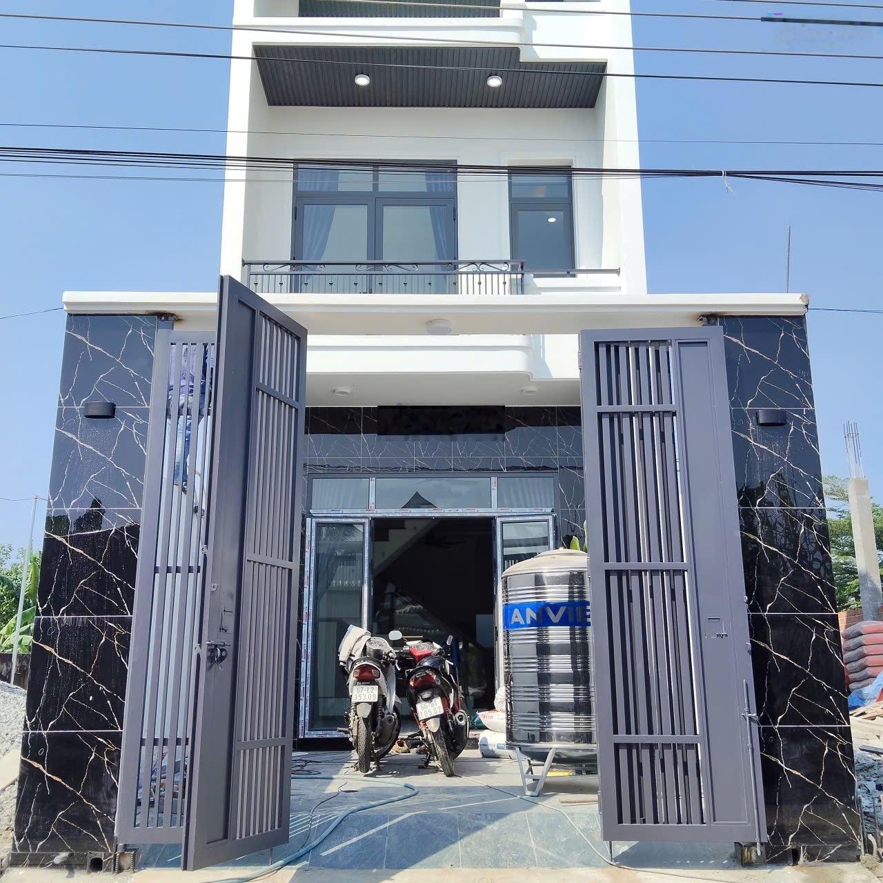 Bán nhà ngay ủy ban nhân dân phường Tân Vĩnh hiệp Tân Uyên bình dương nay phường Tân Khánh hcm