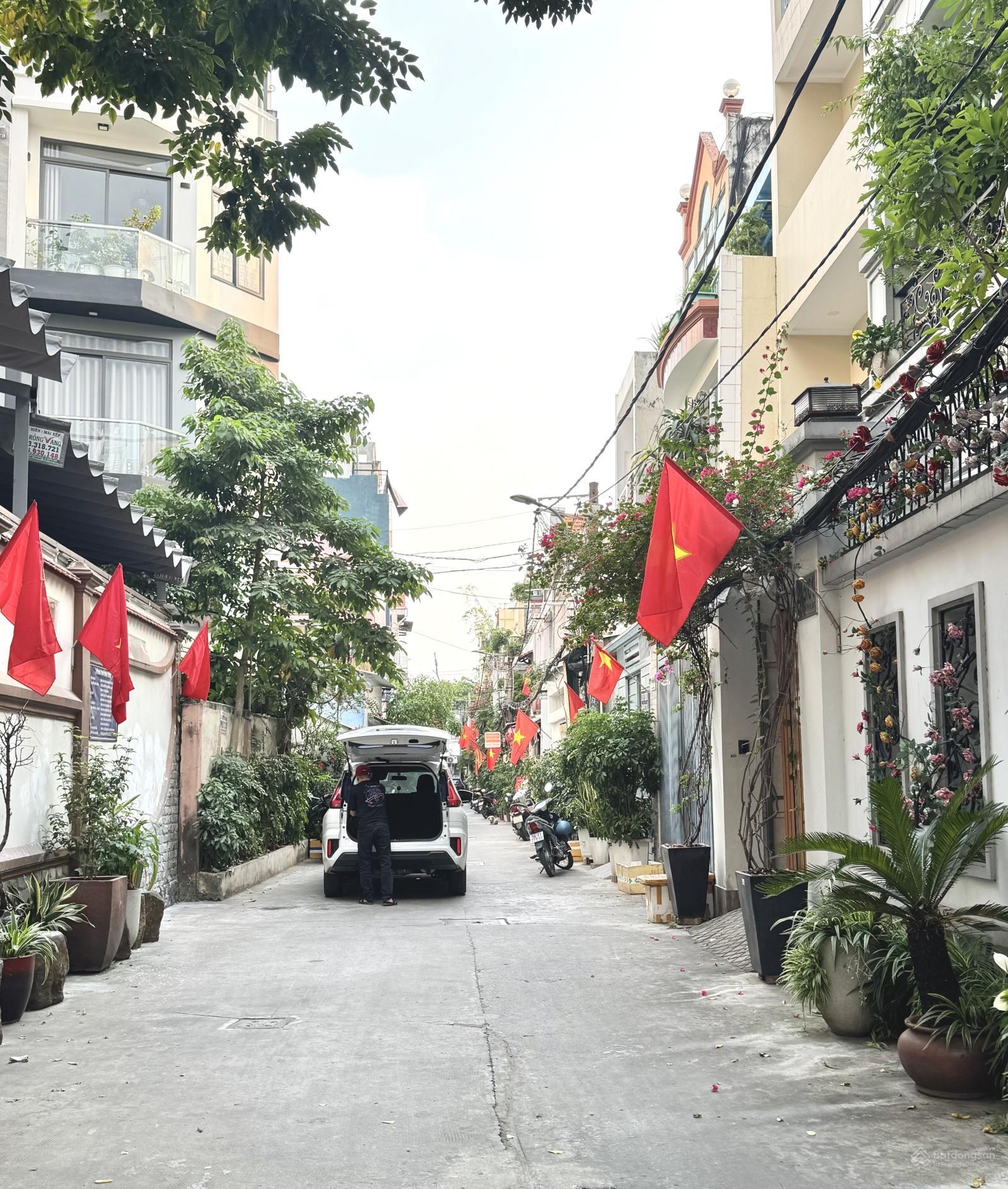 OTO VÀO NHÀ đường Nguyễn Xí (4.3 x 8.5) 3Tầng (3P ngủ) hẻm 5m giá chỉ 7.75tỷ