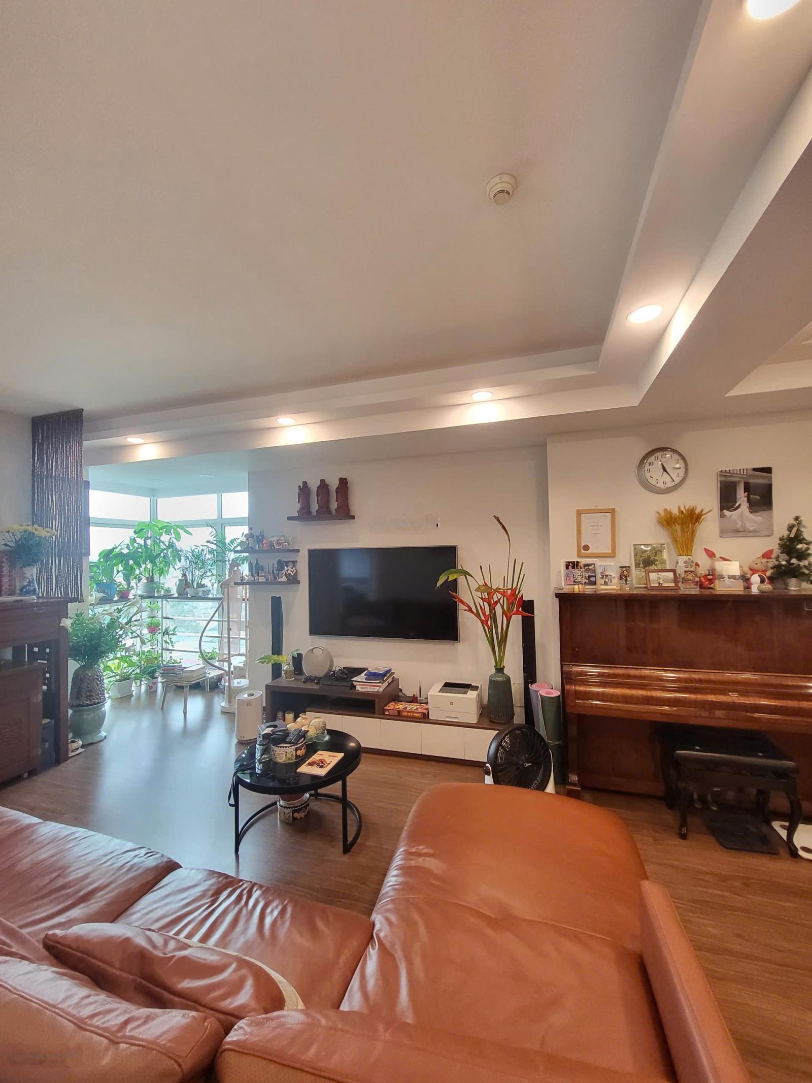 Bán căn hộ giá tốt nhất D'Le Roi Soleil, diện tích 128m2, 3 ngủ, sẵn sổ, LH 0943883713