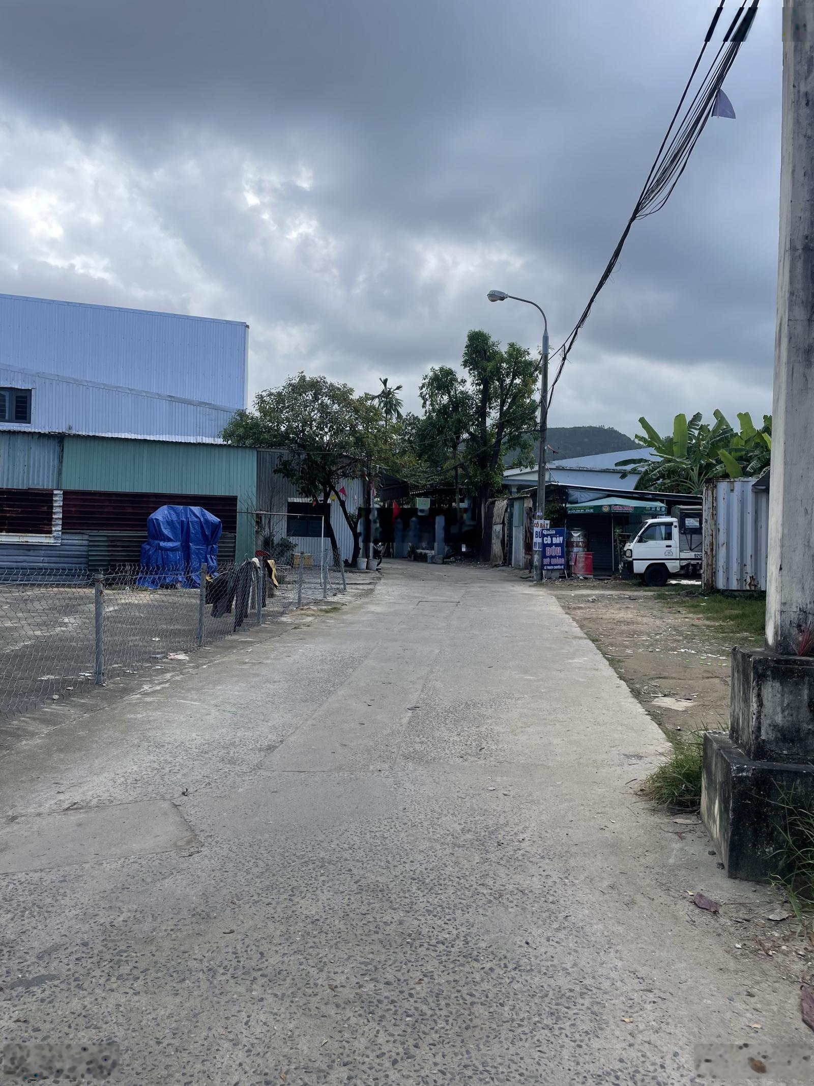 Bán nhà gần bến xe trung tâm Đà Nẵng, diện tích khủng 192m2