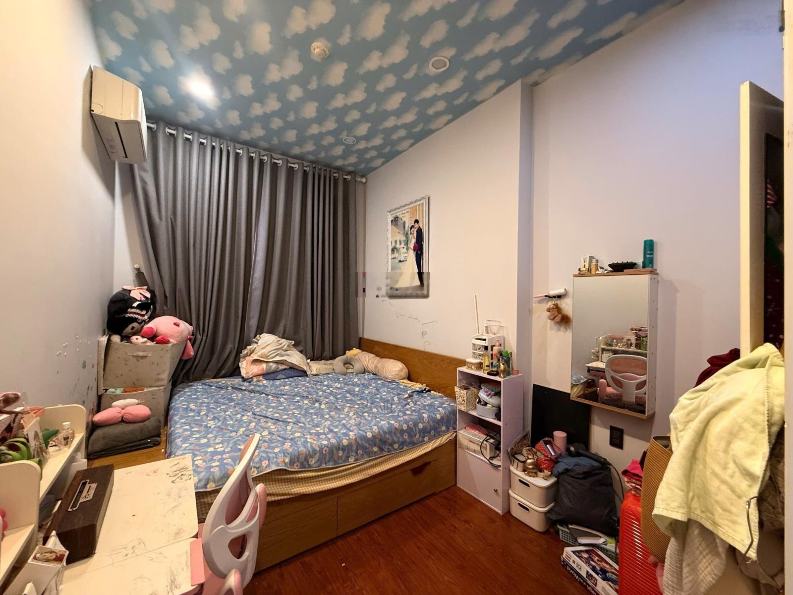 5ty7 - Căn 2PN1WC - Đầy đủ nội thất tầng cao thoáng mát - Chính chủ đang ở