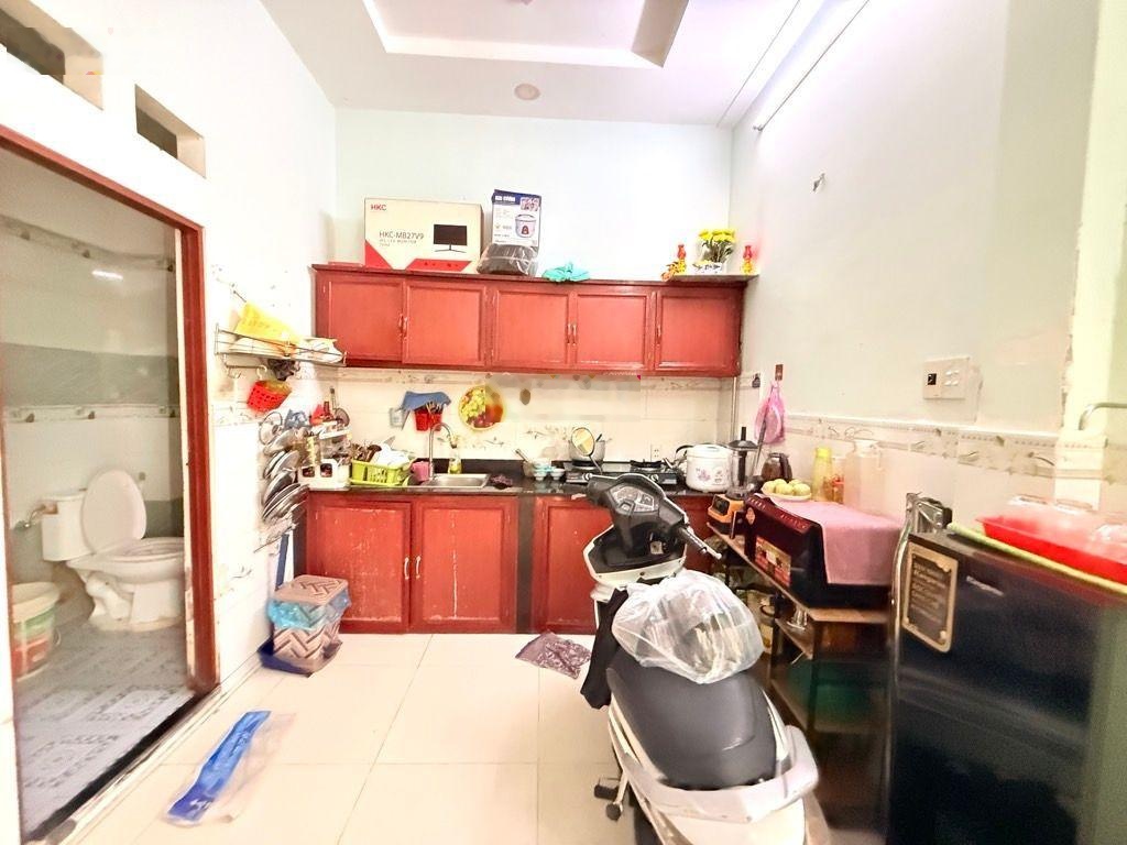 Bán nhà Thạnh Xuân 31, Quận 12, 232m2 (5.3 x 44) 20tr/tháng, 9.6 tỷ