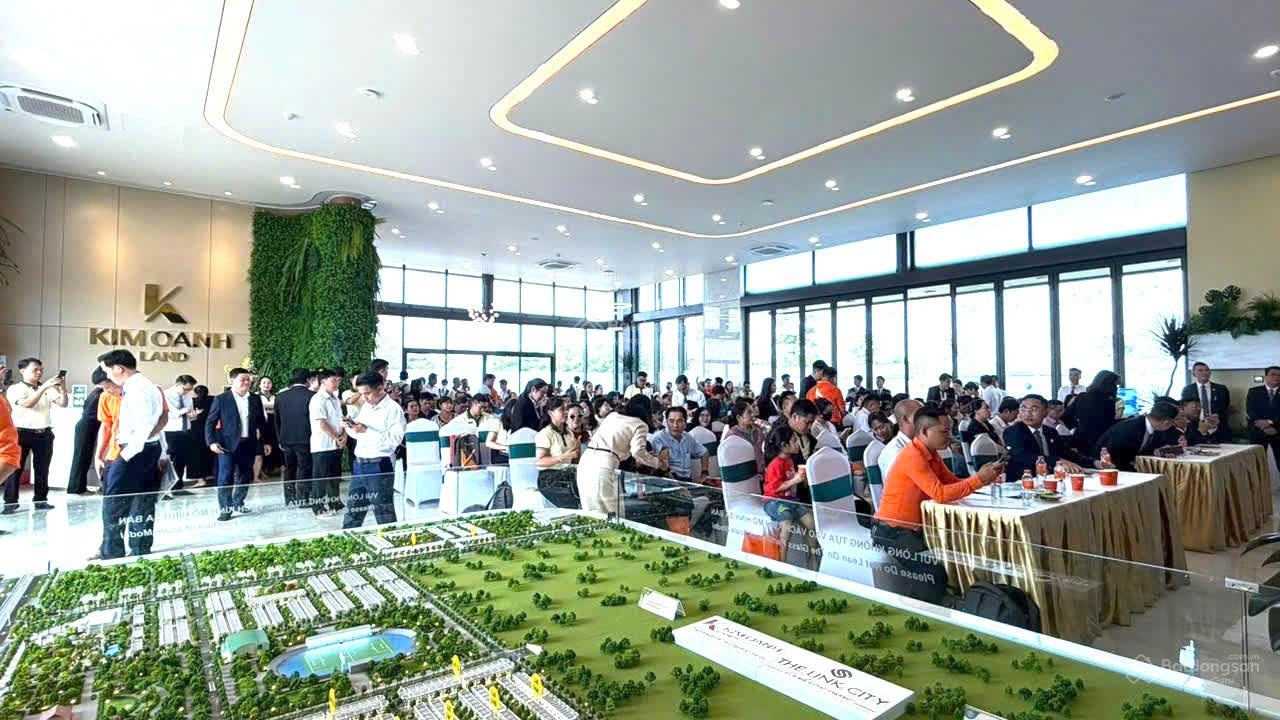 Bán đất biệt thự 12x20m trung tâm Dầu Giây, Đồng Nai ngay Quốc lộ 1A, QL20. Sổ hồng trao tay