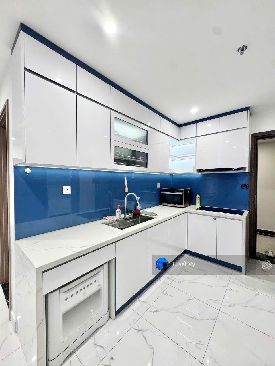 Cần vốn bán gấp CH Lovera Vista, 1 tỷ 975, 65M2, 2PN - 2WC (lộc mua bán dành cho khách nữ)