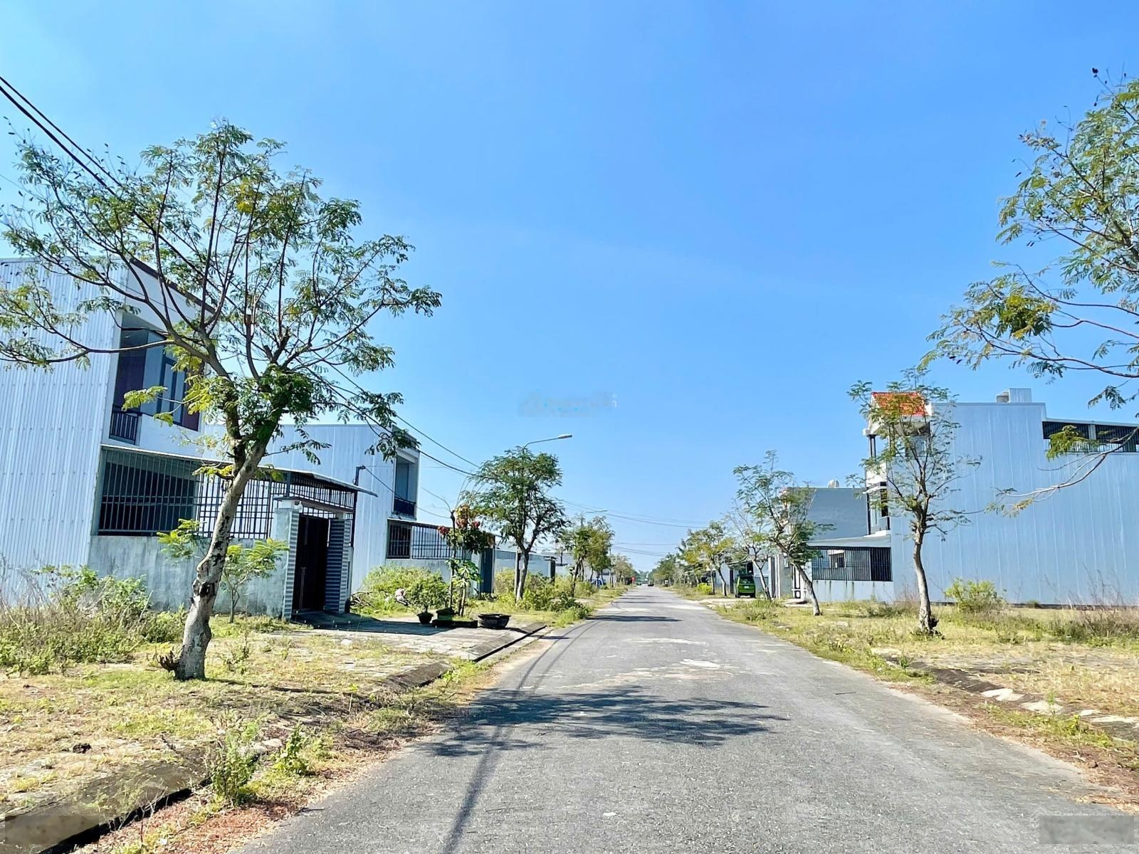 Chào Lô Đất KĐT Số 9-Chợ Điện Ngọc-Trục Đường 17,5m-Gần FPT,Gần Biển-Gi.á Đầu Tư