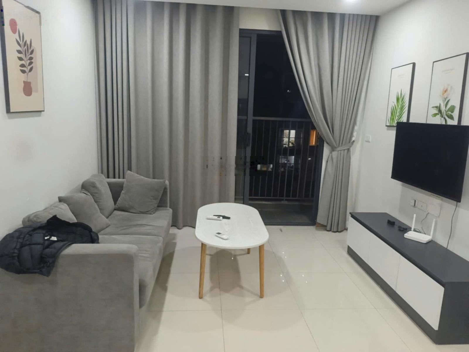 Cho thuê chung cư Rose town 79 Ngọc Hồi Hoàng Mai, 55m, 2 PN full đồ 9.5tr