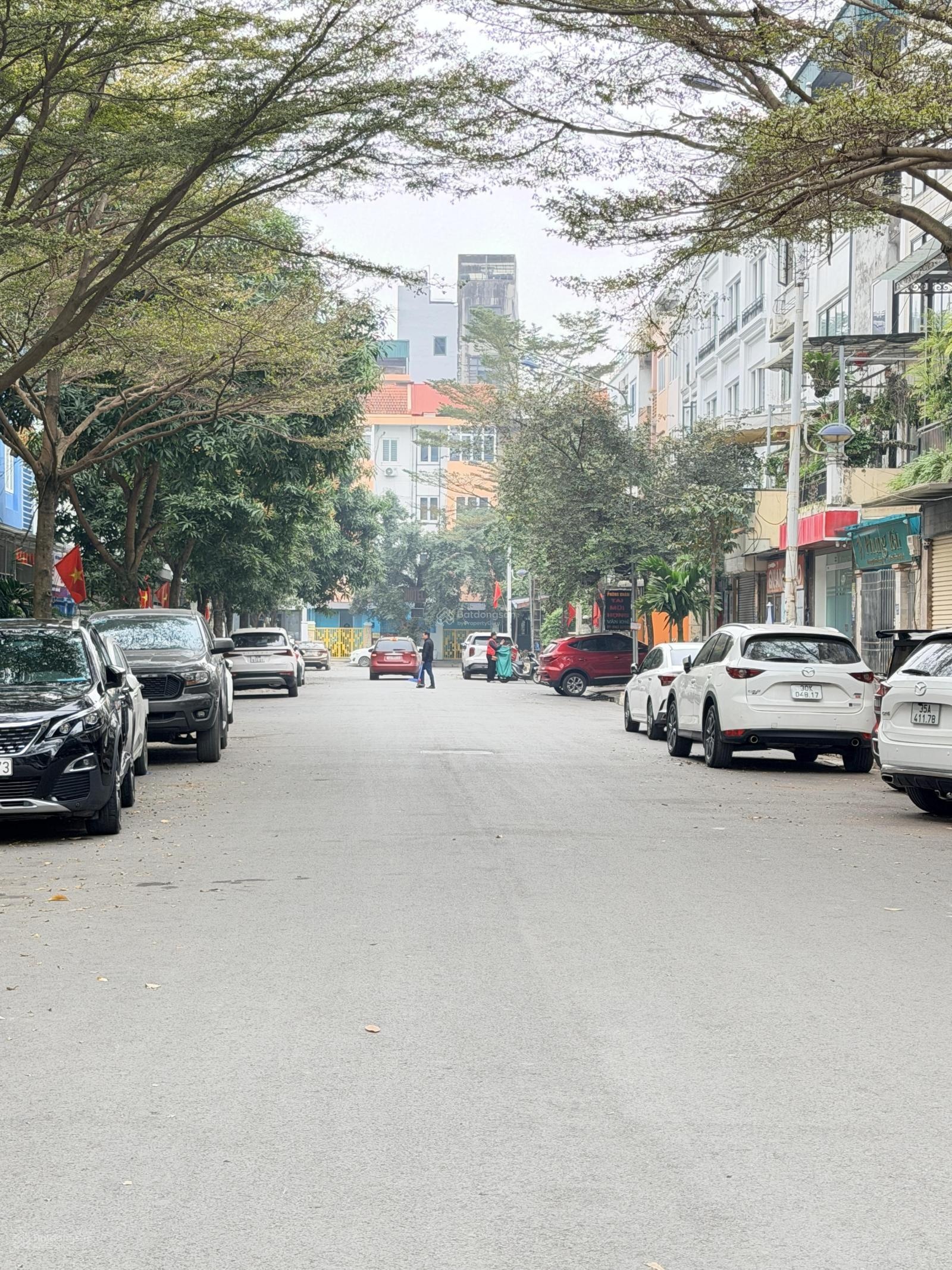 Bán LK Văn Khê 82.5m2 - mặt đường 24m - tự hoàn thiện theo ý muốn