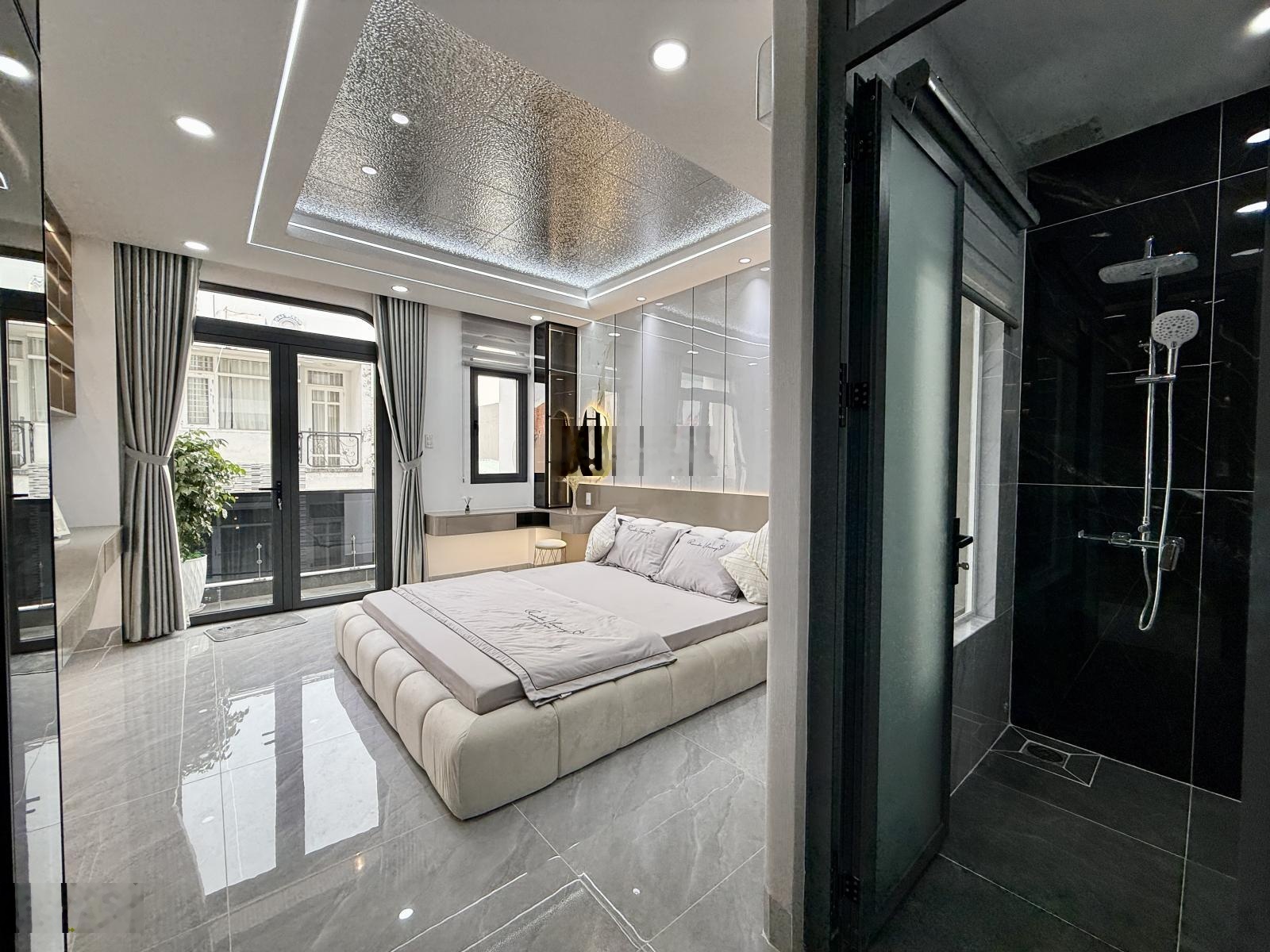 Nhà phố có thang máy, sát bên trường học, DT:4x20M, Lửng, 3 Lầu, 4PN, p.thờ, p.xông hơi, gara ô tô