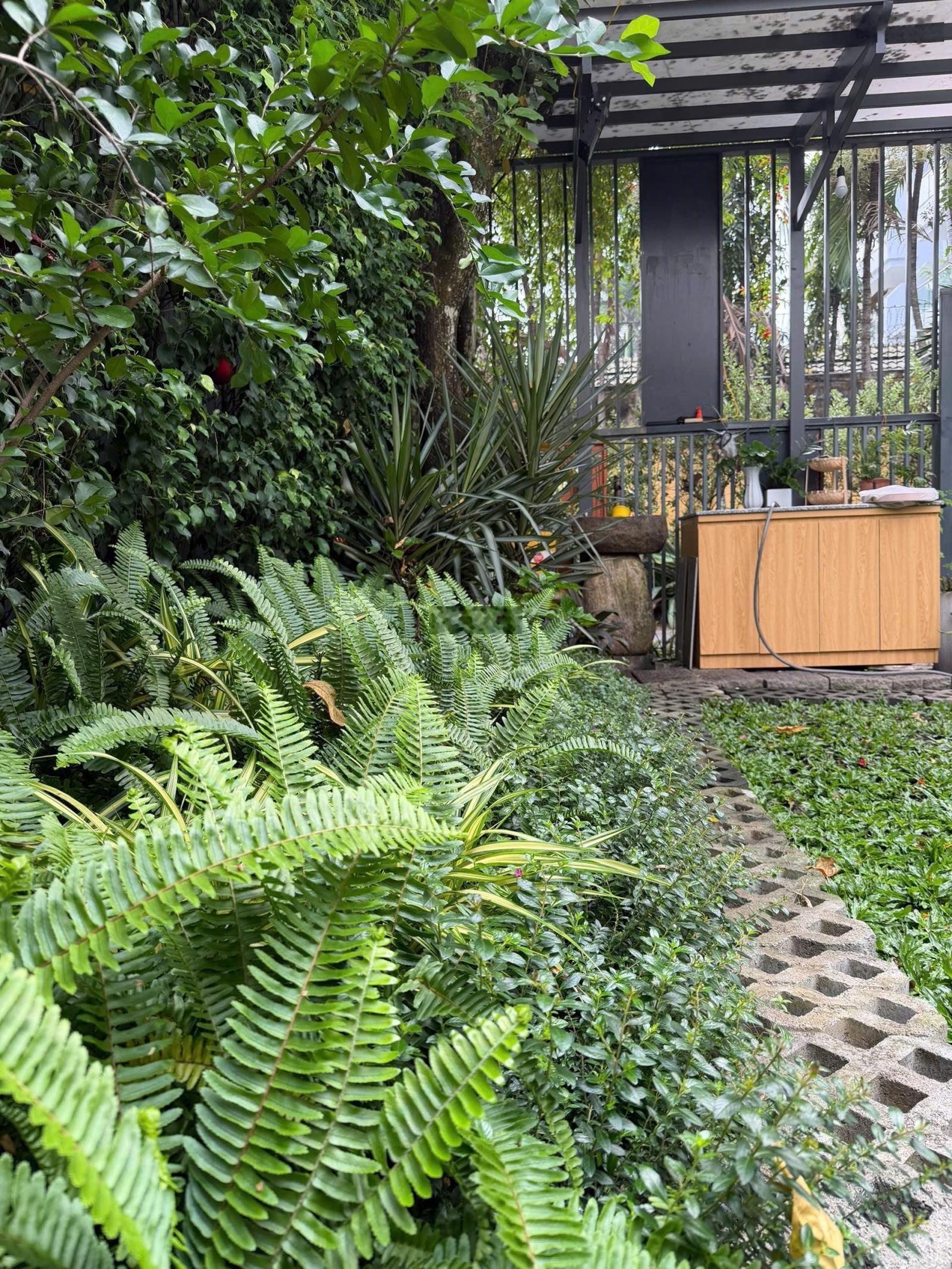 Độc quyền+ siêu khan hiếm! chủ cần bán toà nhà đường số 1 thảo điền quận 2.dt:22x11m2 giá 90 tỷ.