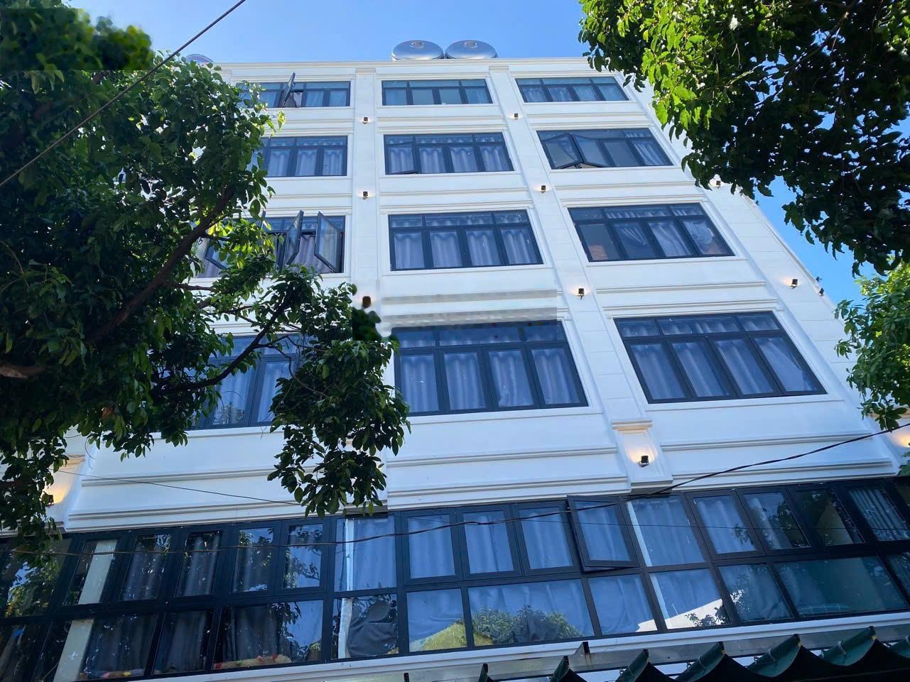 Bán gấp tòa nhà CHDV Nguyễn Hữu Cảnh ,Bình Thạnh 138m2 (7,3x18)Hầm 7 tầng Dòng tiền 200tr Gía 39 tỷ