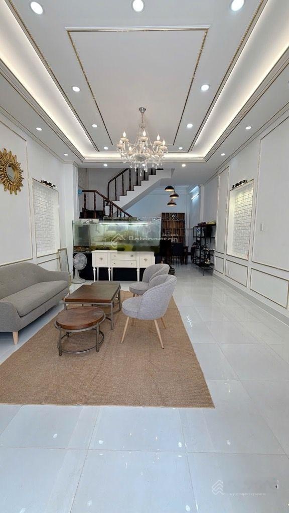 Giá 9,5 tỷ nhà 4 tầng- 63m2- xe hơi tránh nhau- đường Lê Thị Chợ- Phường Phú Thuận - Quận 7