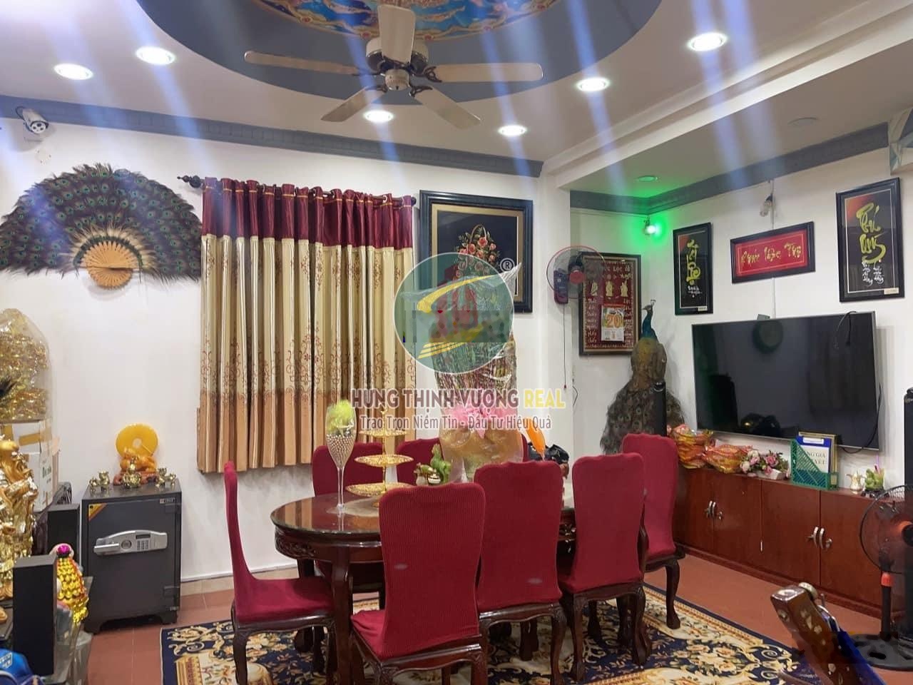 Bán nhà siêu rẻ ngay đầm sen. 29,5 tỷ ( 10 x 30,5 cn 305m2 )