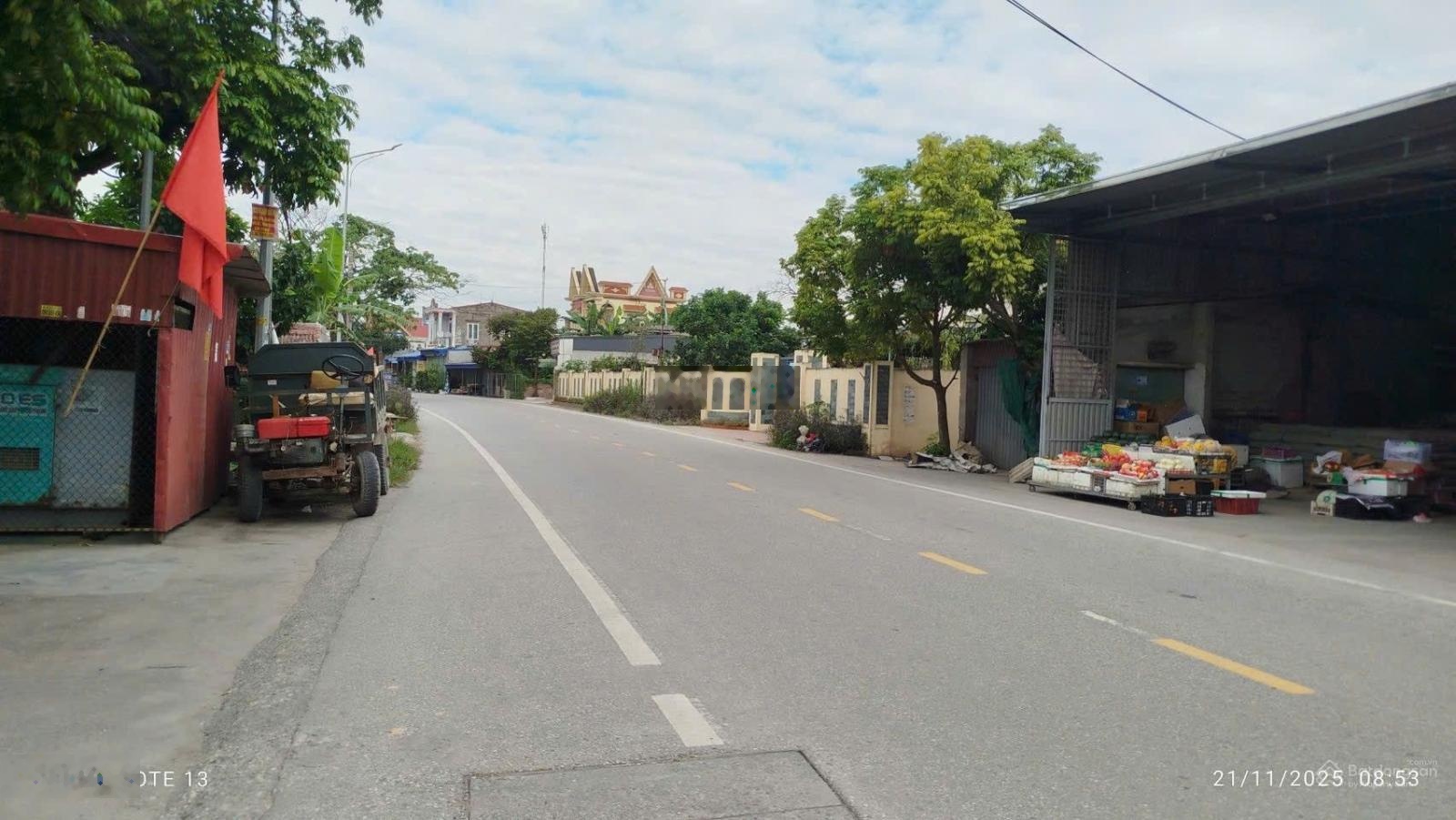 SIÊU PHẨM MẶT TRỤC THÔN, Lô 2 ĐƯỜNG 301 Vị trí cực đẹp, cách đường 301_ 20m có thể buôn bán