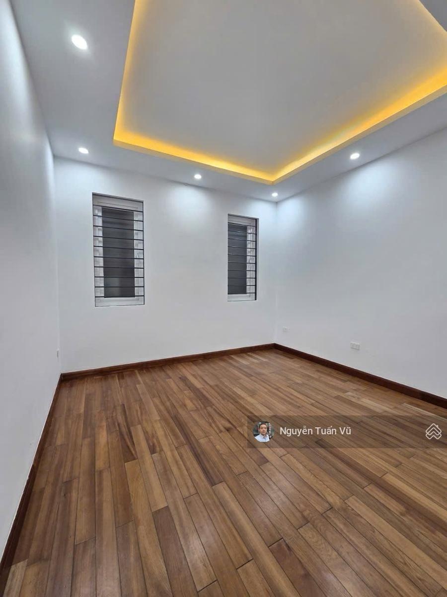 Bán nhà Lê Trọng Tấn, Thanh Xuân, phân lô, gara ô tô, ô chờ thang máy, ở ngay, 55mx4 tầng, 18 tỷ