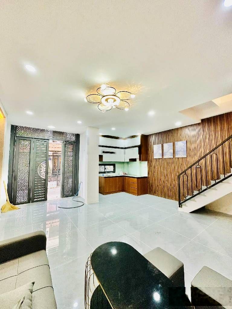 Nhà bán căn 2 dương văn dương tân phú 33m2 5.5x6 4 tầng 3pn 3wc hẽm 4m giá 6.3 tỷ