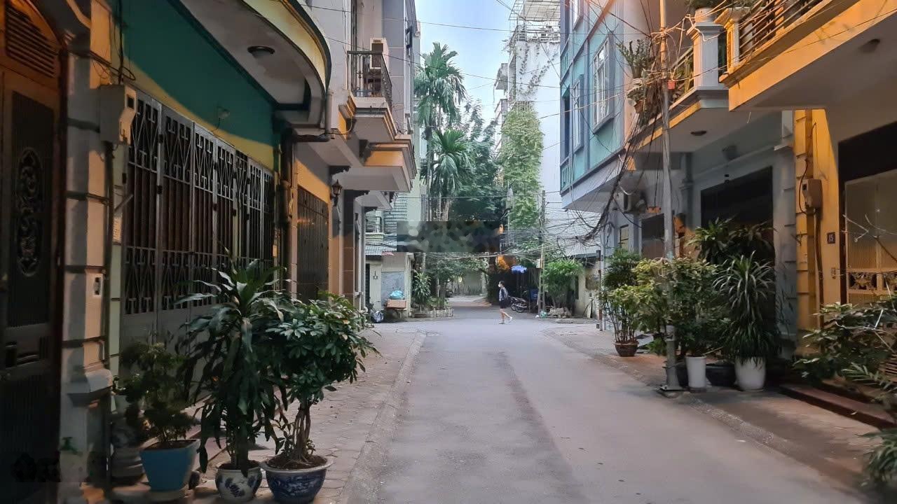 CHÍNH CHỦ CHO THUÊ 02 PHÒNG ĐẸP - phố Phạm Tuấn Tài, Quận Cầu Giấy, giá chỉ 3 triệu *