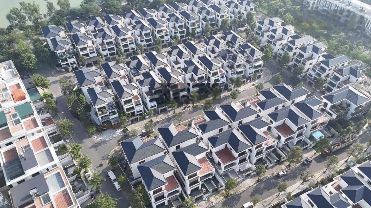 Cần bán biệt thự lô góc trục đường chính 25m, vi trí kinh doanh tốt, dòng tiền đều , hàng hiếm