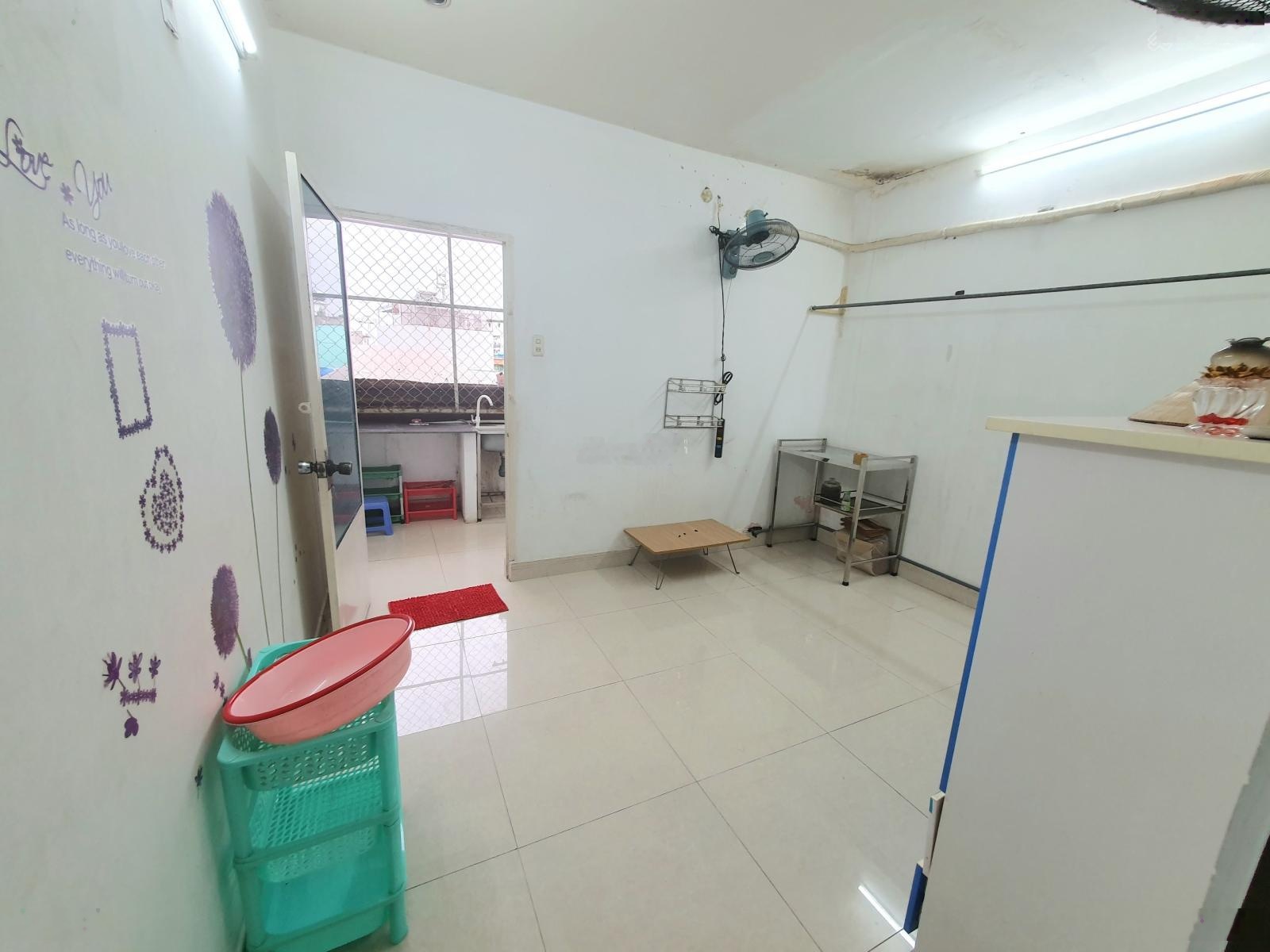 Chính chủ cho thuê phòng có nội thất - Quận 8