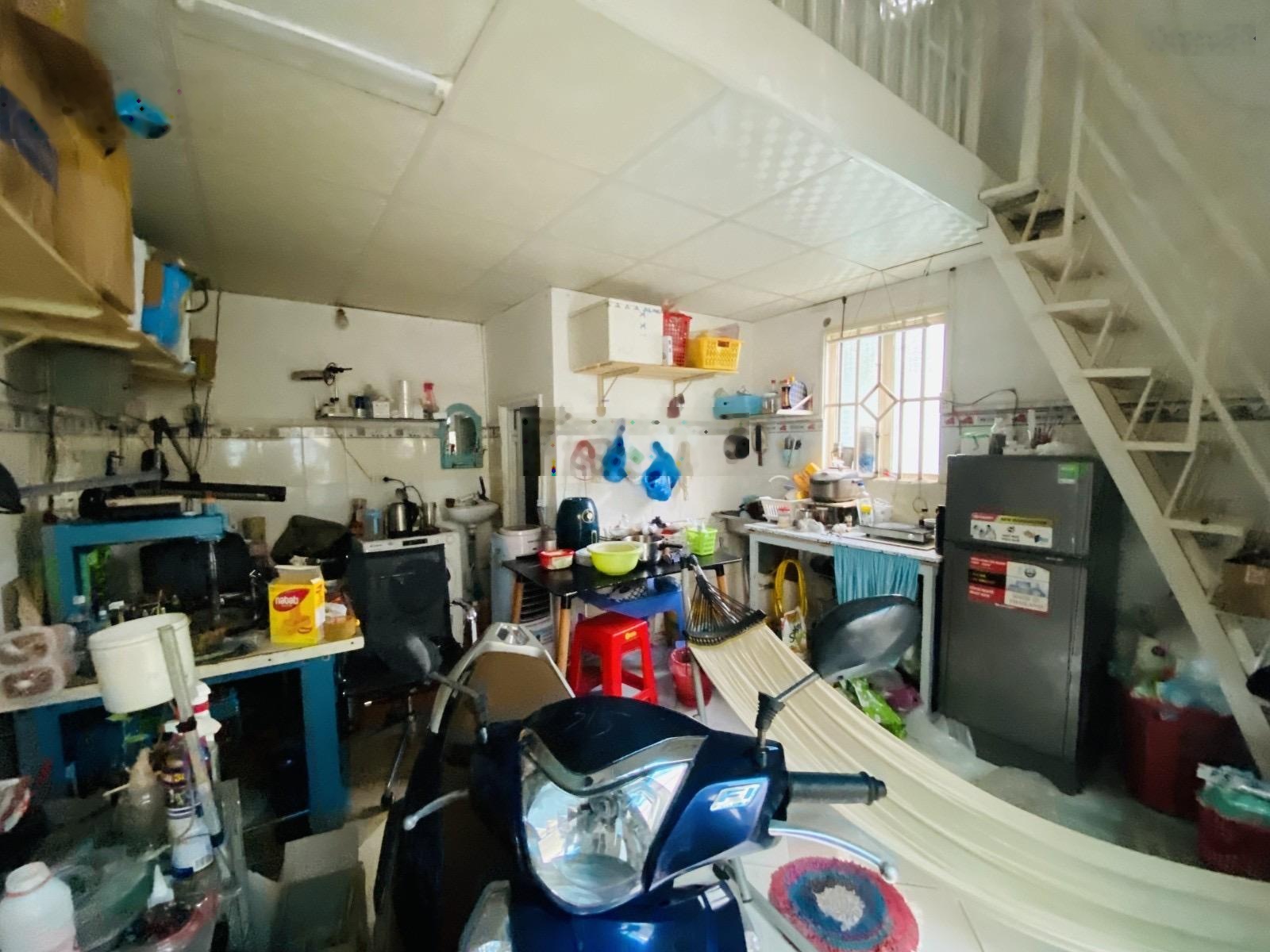 Ngộp bank bán nhanh nhà trọ 12 phòng doanh thu 24 triệu/tháng - hxh chỉ 6.8 tỷ