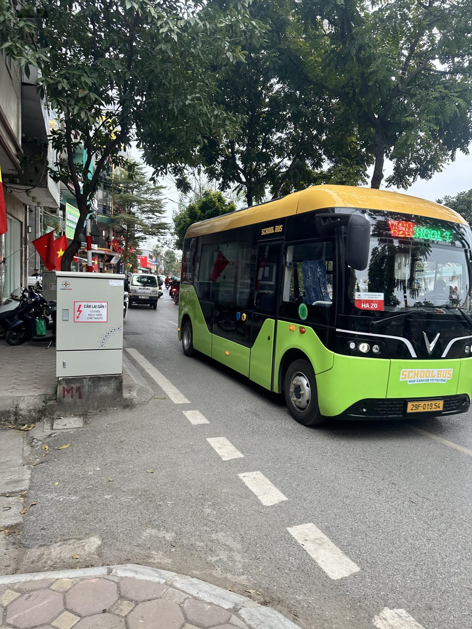 Mặt phố - hà kế tấn - lô góc - mặt phố- kinh doanh - vỉa hè 2 bên - xây toà buiding đỉnh