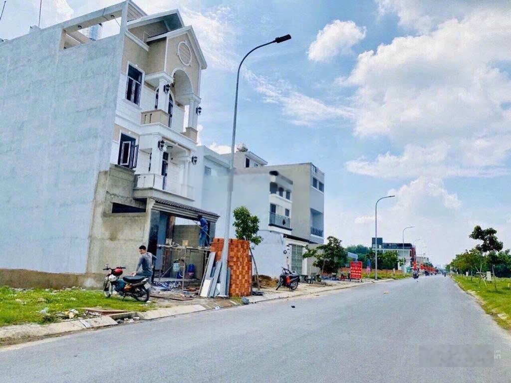 Lô 90m2 (5mx18m) kdc trương văn đa, giáp ranh trực tiếp bình chánh, trục chính 20m