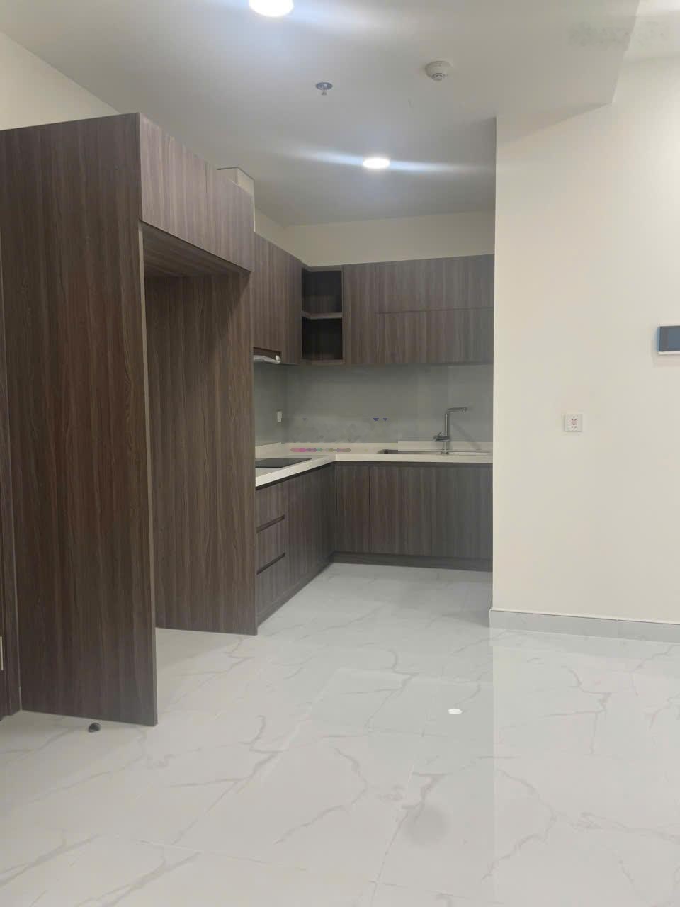 Bán căn hộ Diamond Centery 96m2 2PN+1 view hồ bơi 8.3 tỷ