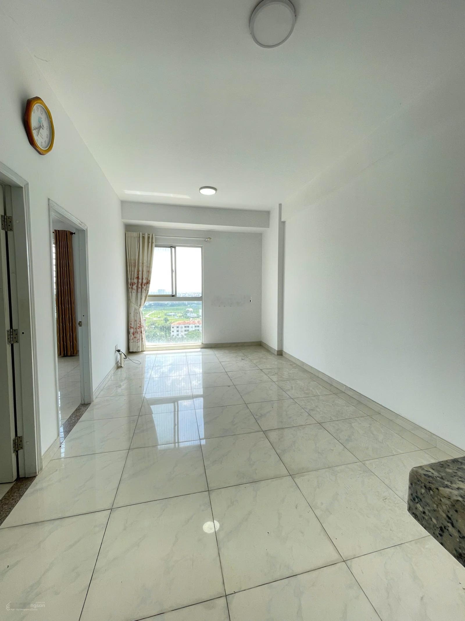 Chính chủ bán gấp căn hộ 2PN 2WC diện tích 70m2 ngay Liên Phường, kế bên Global, giá rẻ hỗ trợ vay