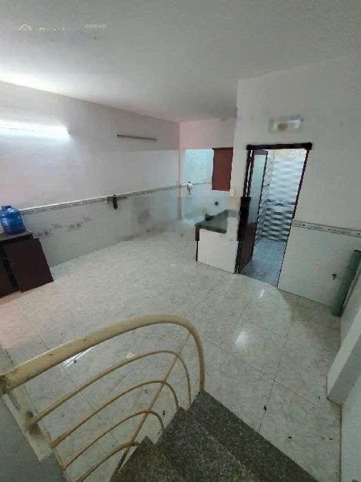 Nhà Hậu Giang Q6, ngang 5m, 68m2, 2 tầng, sát MT, giá 5.75 tỷ