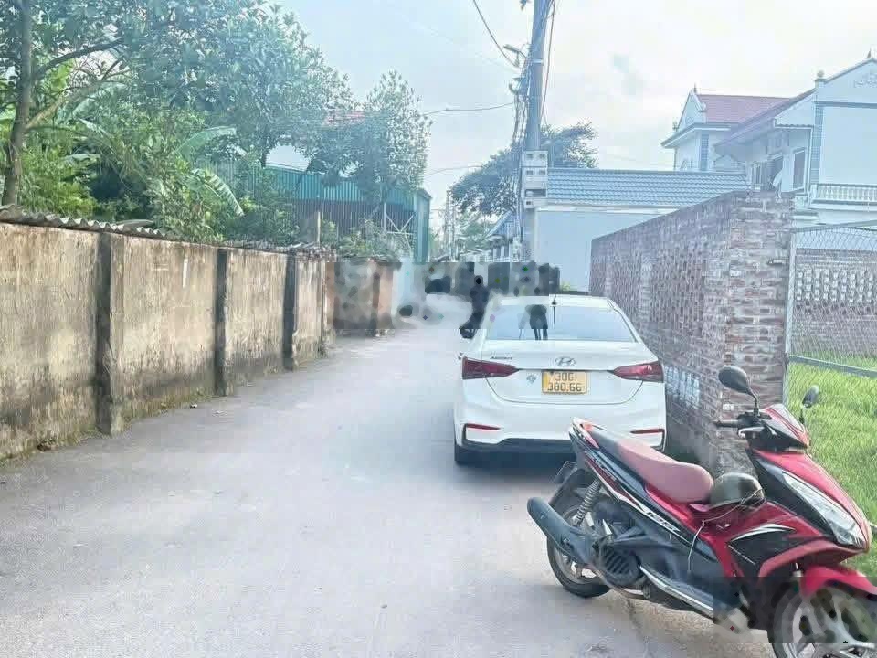 Cụm này còn duy nhất 3 lô mặt ngoài. Giá đấu tư cho anh em. Lô 1: Diện tích 81m2, mặt tiền 5,1m