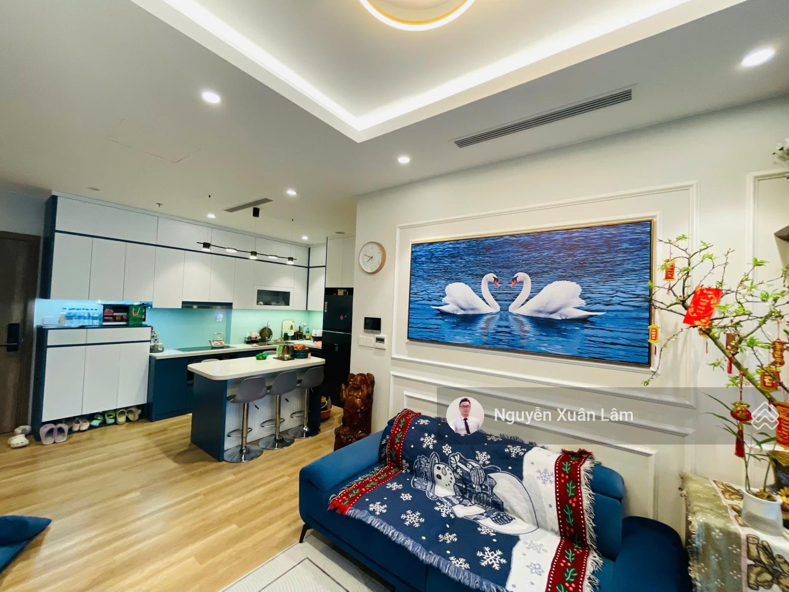 Cần bán căn Land Mark đẹp long lanh 73m2 full đồ view Hồ Thiên Nga sân Golf giá 8.250 tỷ bp Ecopark