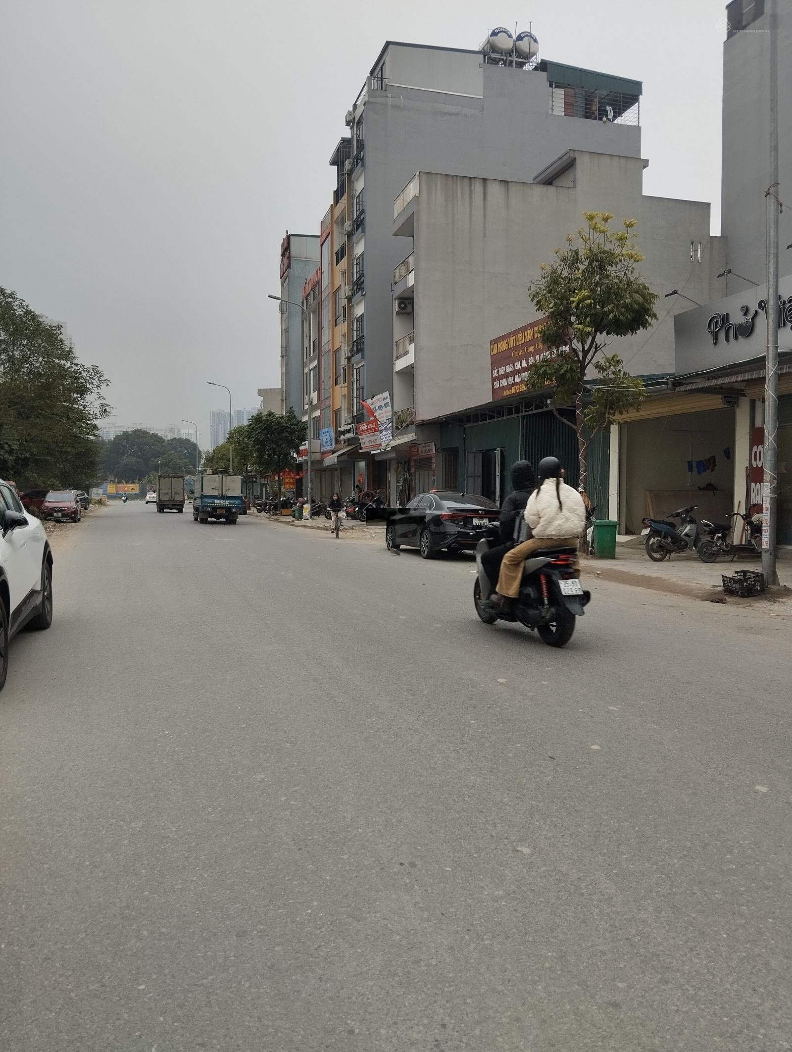 Đất dịch vụ yên lũng an khánh - 45m - giá 8,x tỷ - view hồ - gần ga trên cao mero5 - trường, chợ đủ