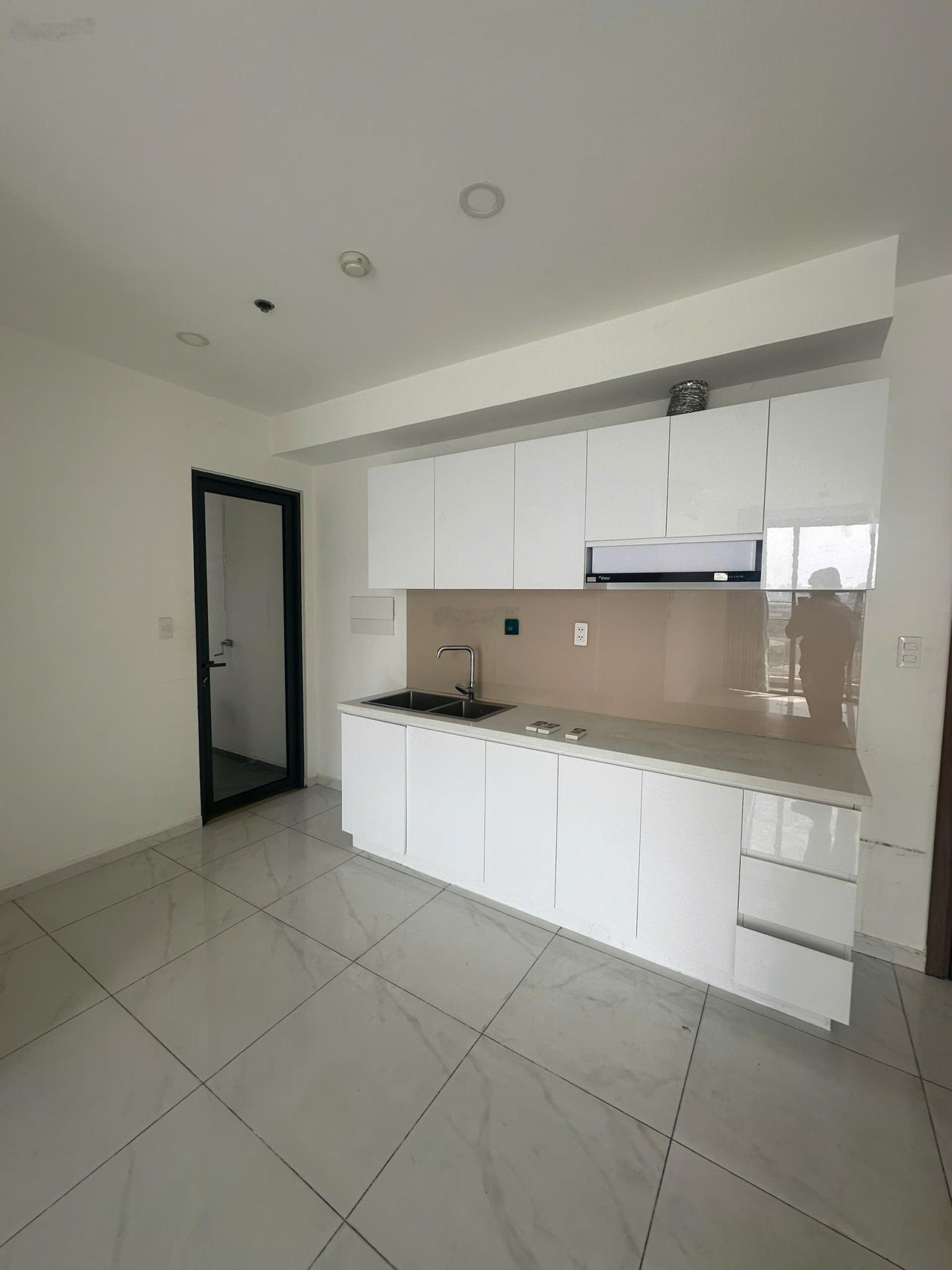 ** chỉ duy nhất 1 căn !!! cho thuê 2pn nt cơ bản - 12.5tr - dlusso/precia quận 2